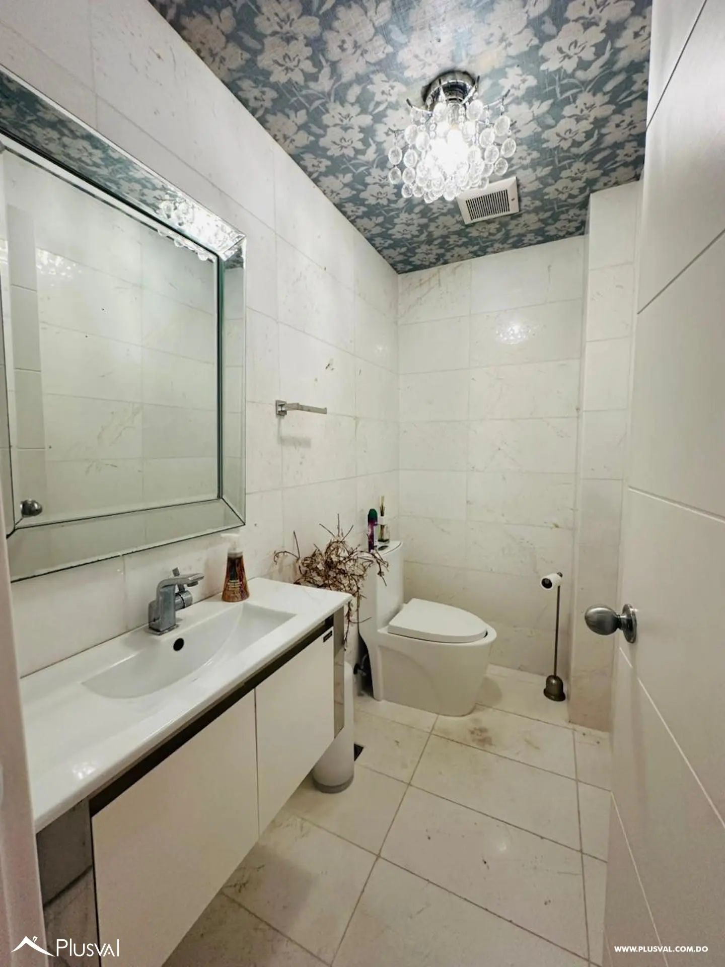 Exclusivo Apartamento de Lujo en Avenida Enriquillo con Vista al Mar 506755