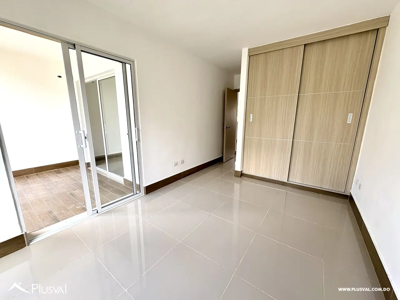 Apartamento en alquiler – Primer nivel con patio y acceso directo a la piscina | Canas del Este, Bávaro 462529