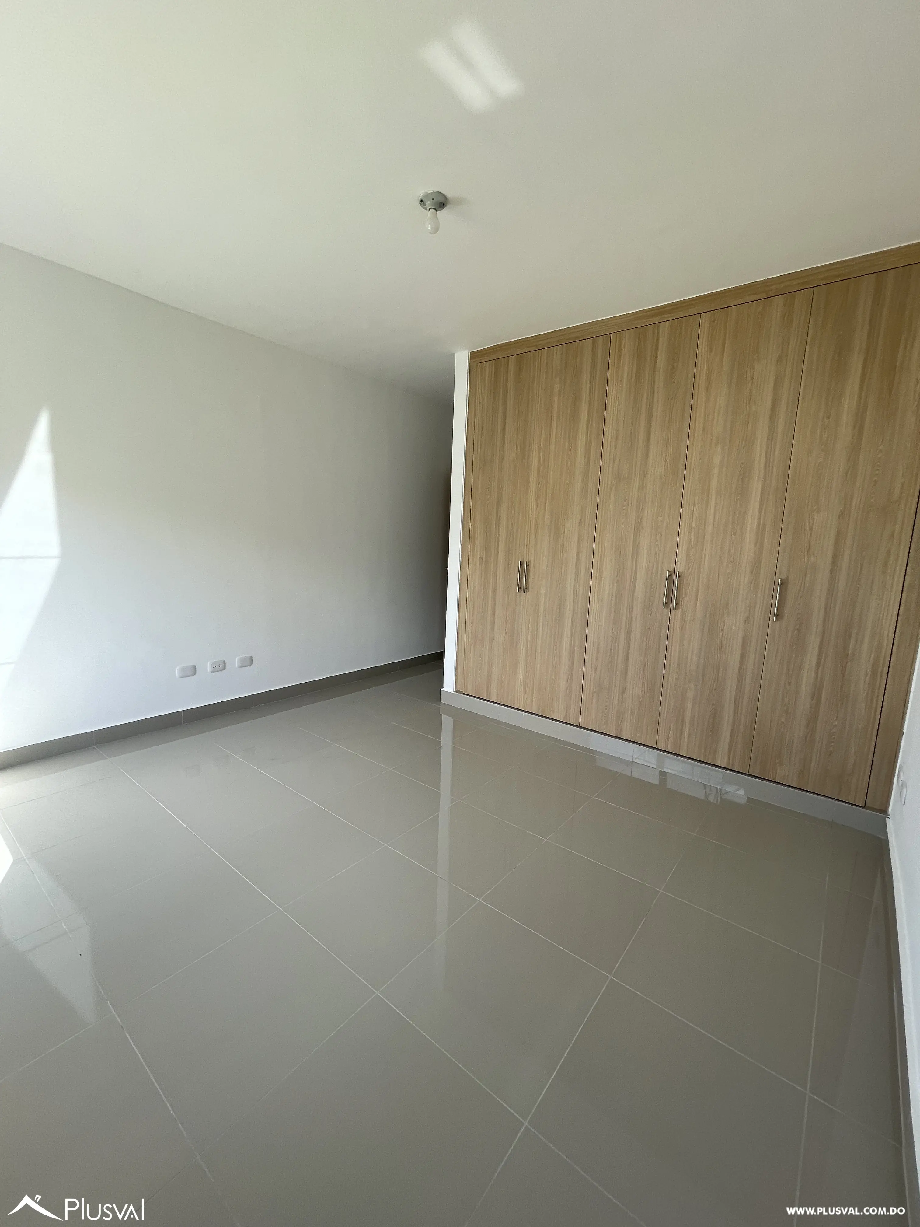 Complejo de  Aptos - Primer Nivel - 3 Habitaciones + Patio 528113