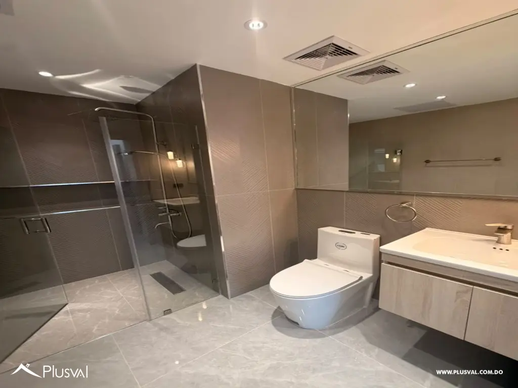 Apartamento con linea blanca en alquiler en Piantini 535755