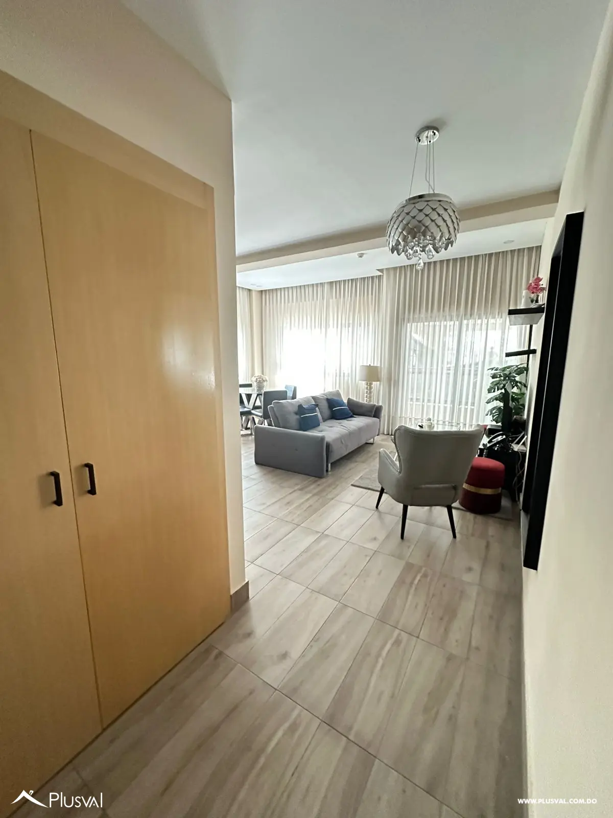 Amplio apartamento amueblado en piantini. 492073