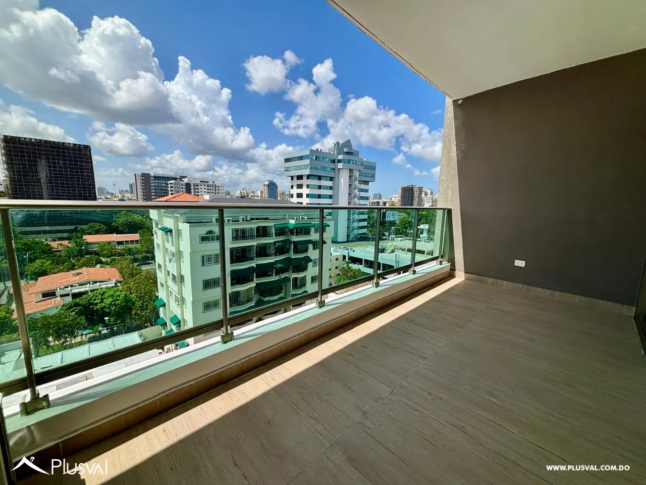 Apartamento amueblado con lindas áreas sociales en alquiler en La Julia 455731