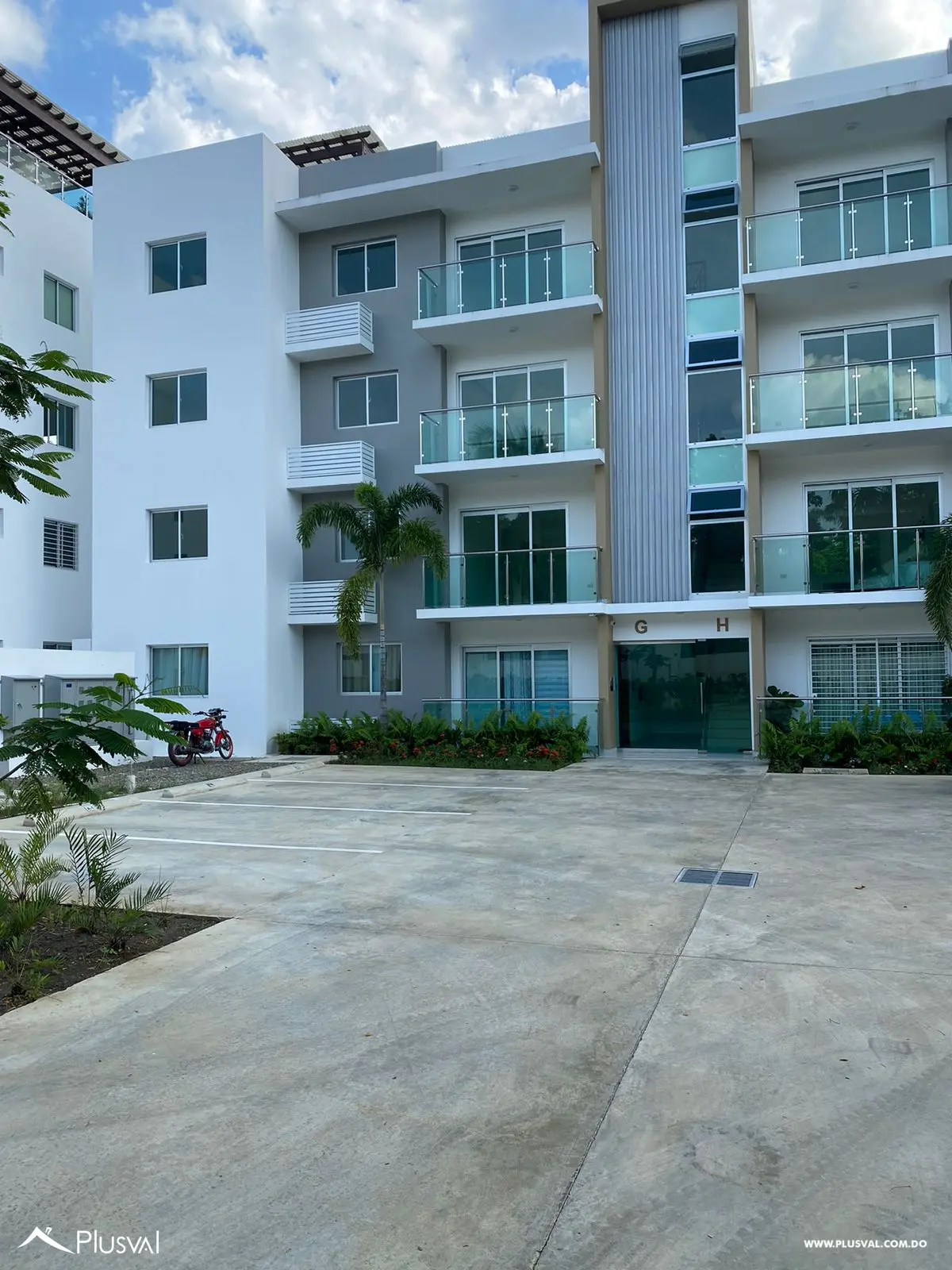 Apartamento en tercer nivel con acceso a atractivas amenidades 466816