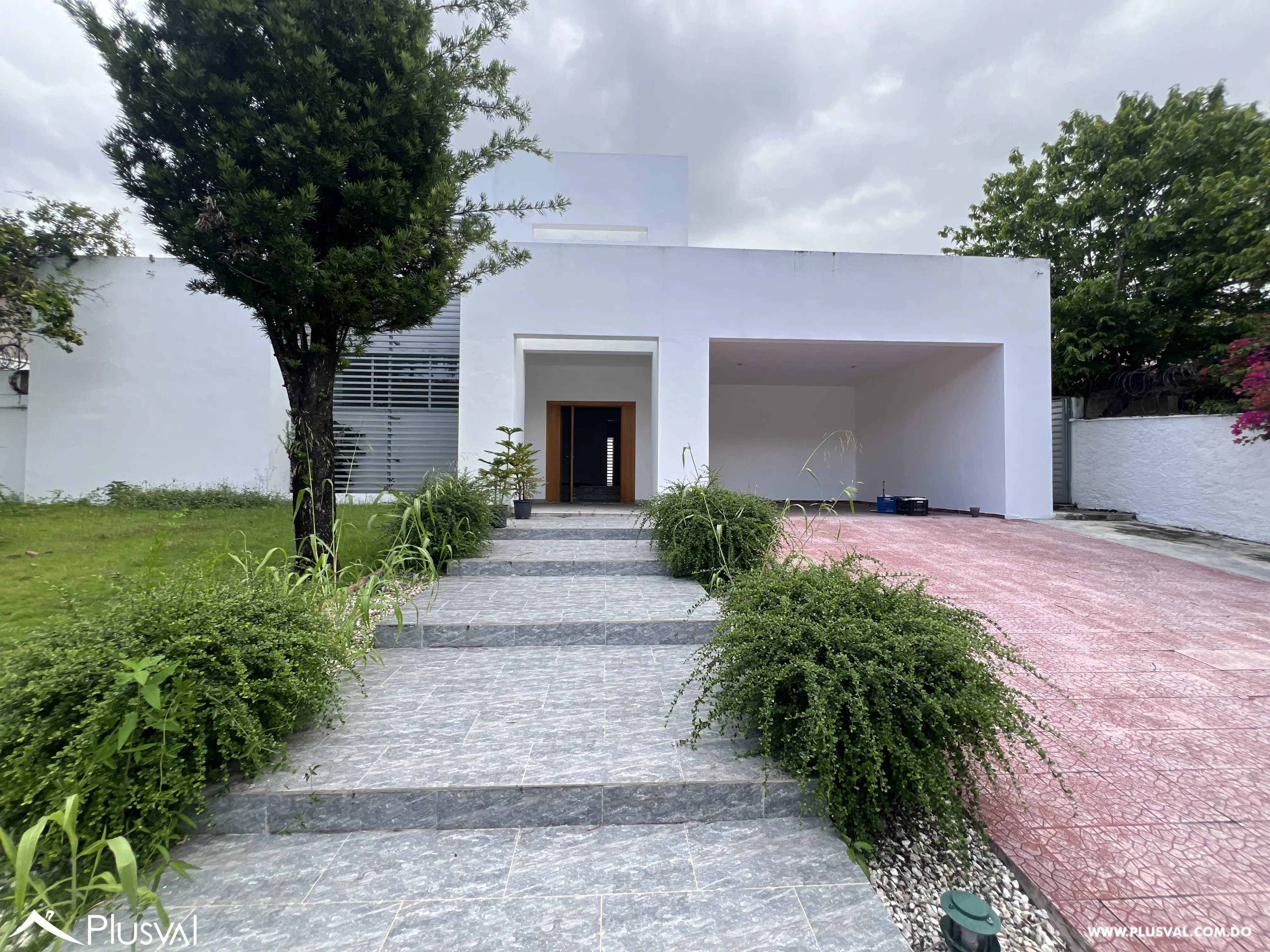 Amplia Casa en Alquiler en Altos de Arroyo Hondo II, frente al Parque Botánico 460064
