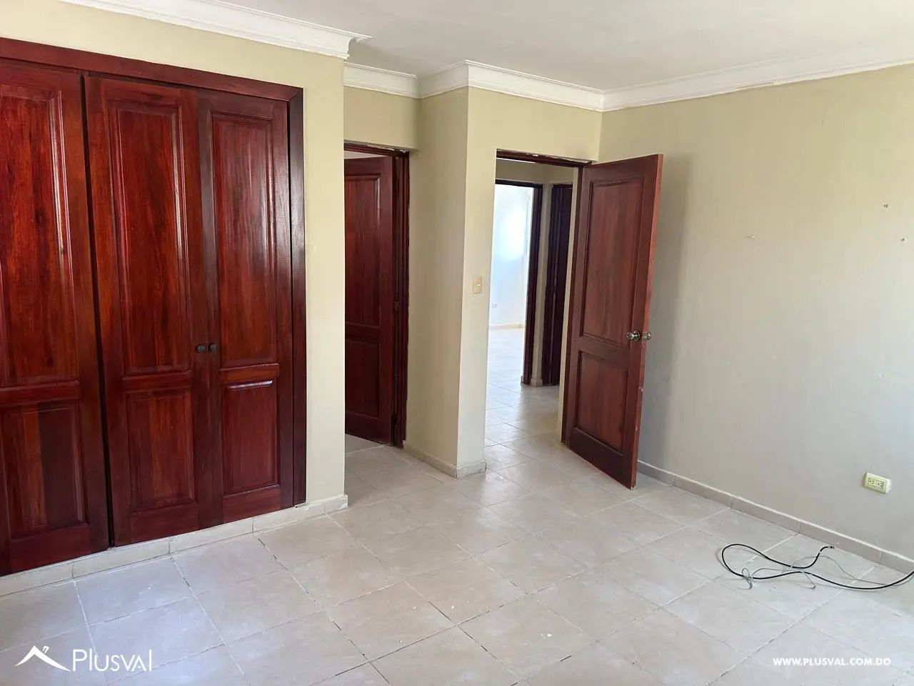Apto. en 3er Nivel de Venta en Av. Principal de Gurabo 458223