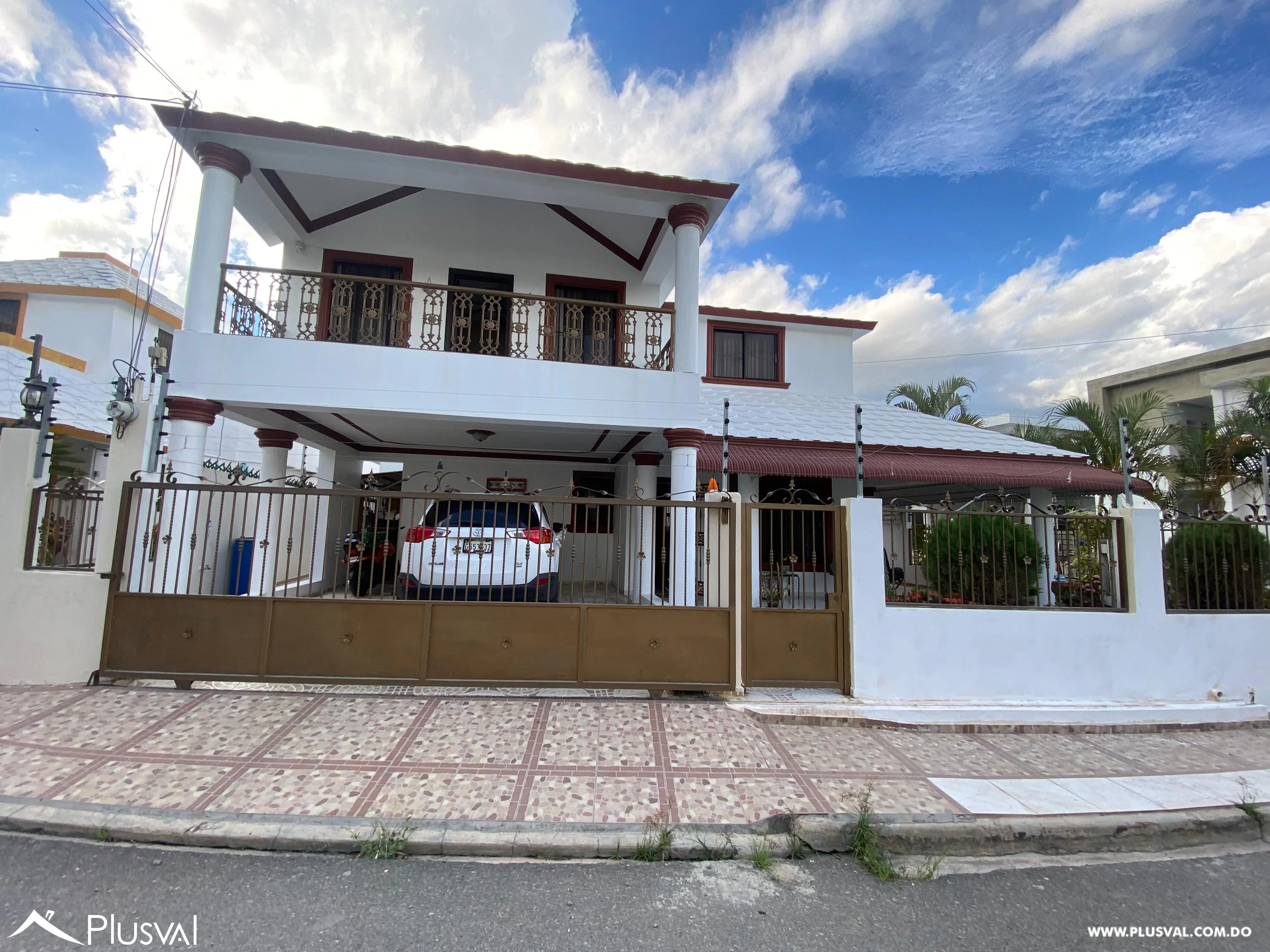 Casa Unifamiliar en Venta en Cerro Alto 464092