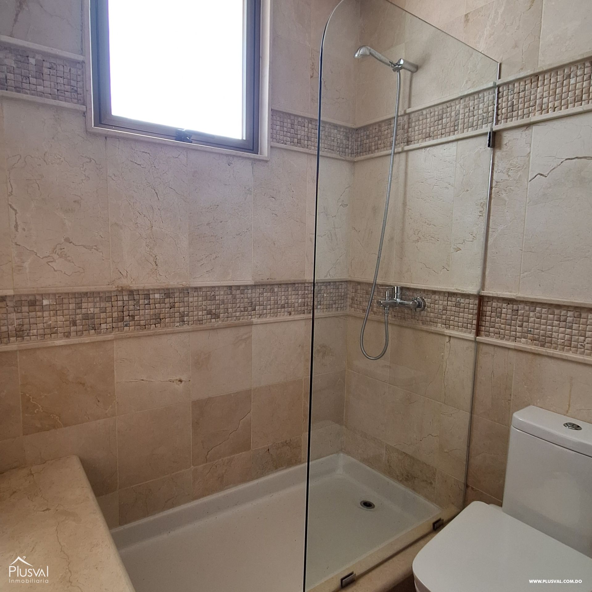 Apartamento en Alquiler Ens. Paraíso 387592