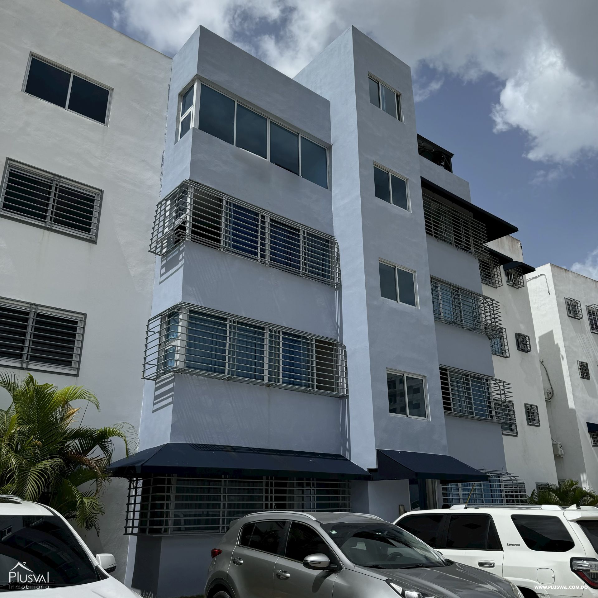 Amplio Apartamento en Alquiler nuevo en Colinas del Arroyo 434790