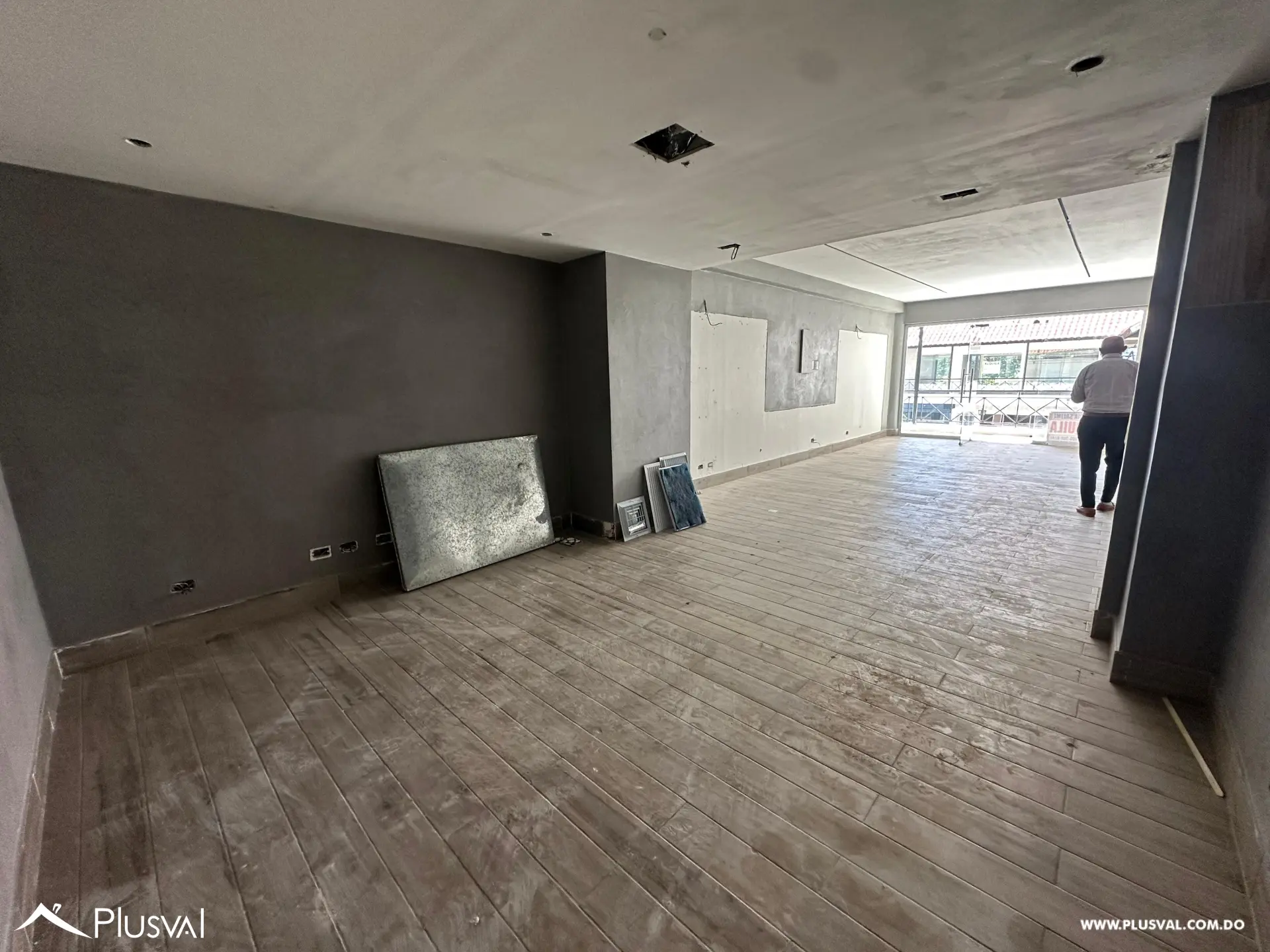 Alquiler de local comercial en Piantini (segundo nivel) 491786