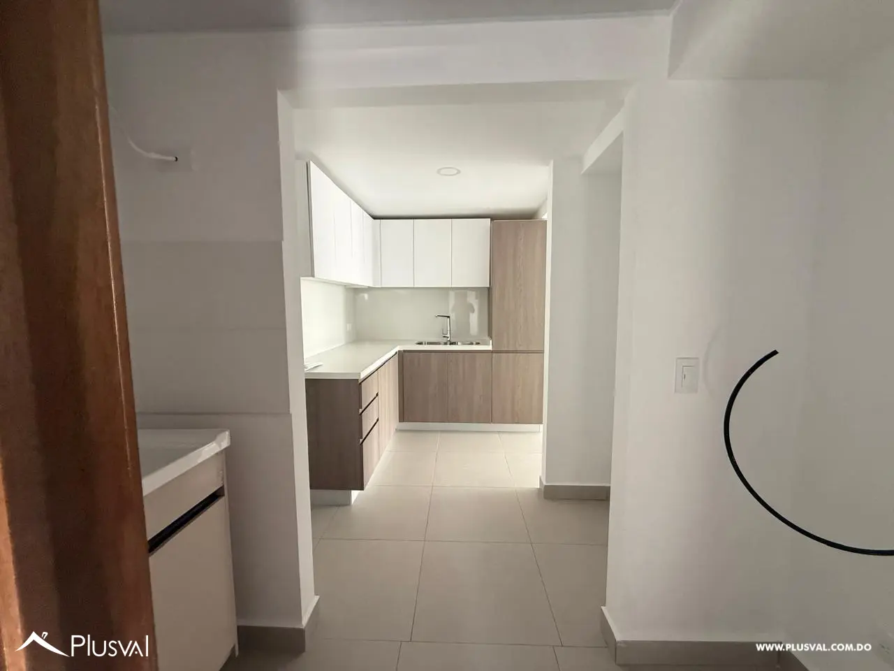 Apartamento de 2 Habitaciones en Evaristo Morales, Santo Domingo 534109