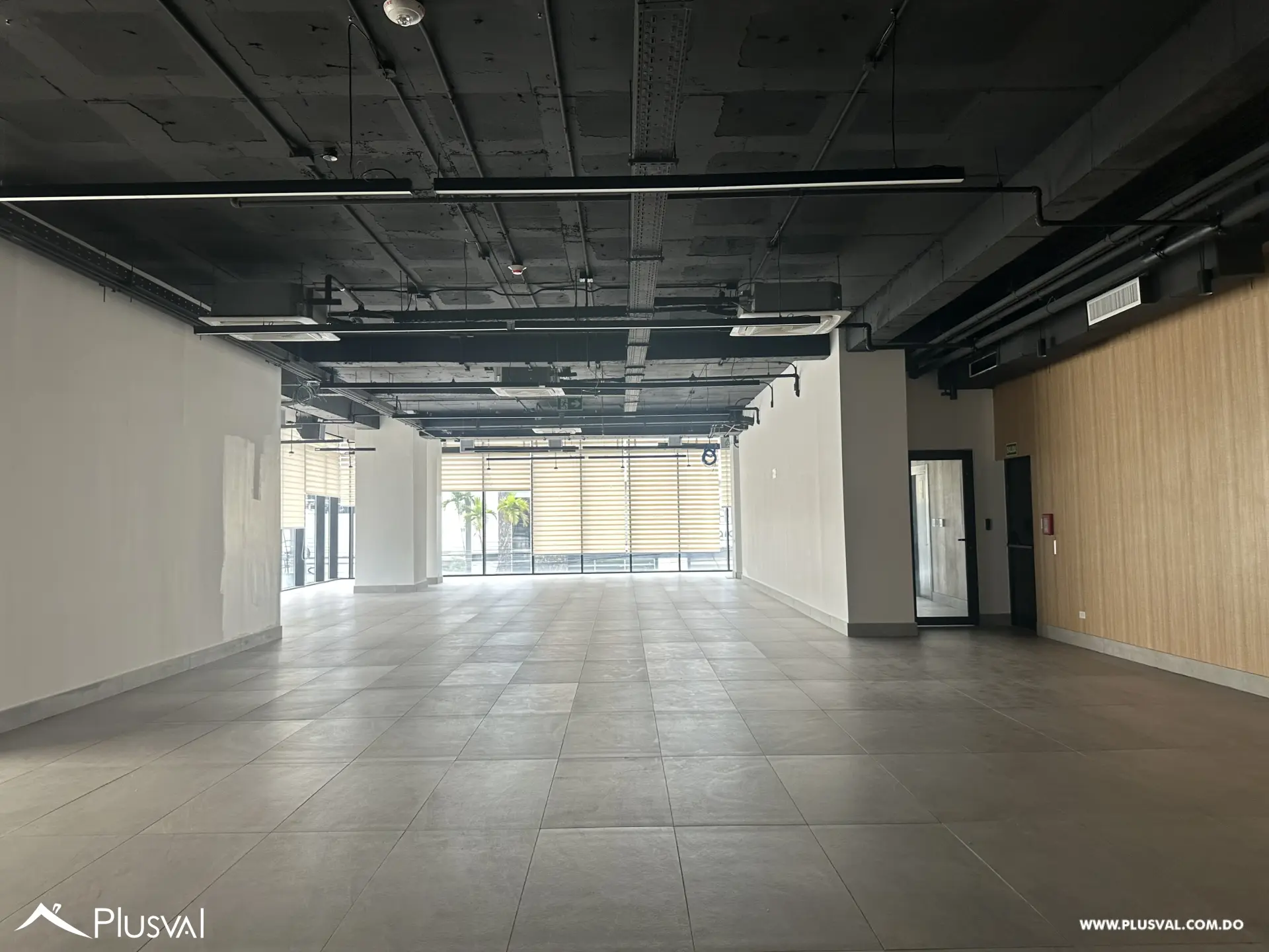 Oficinas en Alquiler en Torre Corporativa de Naco 526319