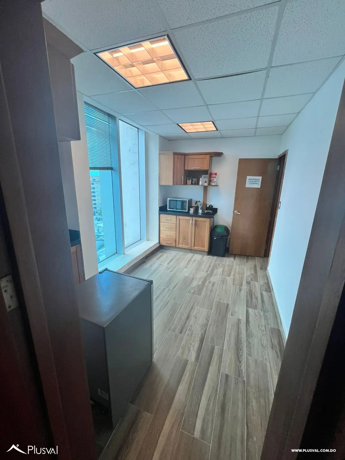 Local Oficinas Corporativas en La Esperilla 525012