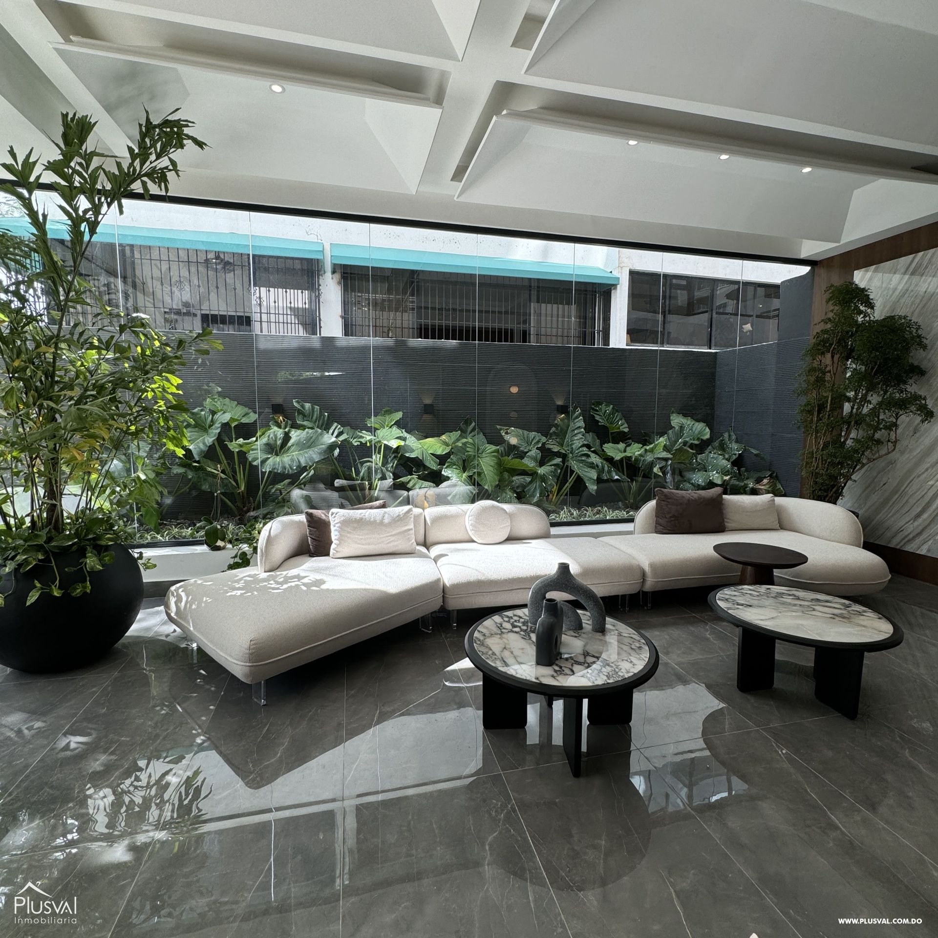 Vive en las alturas del lujo en Naco! Apartamento con vista espectacular y exclusivas amenidades. 388201
