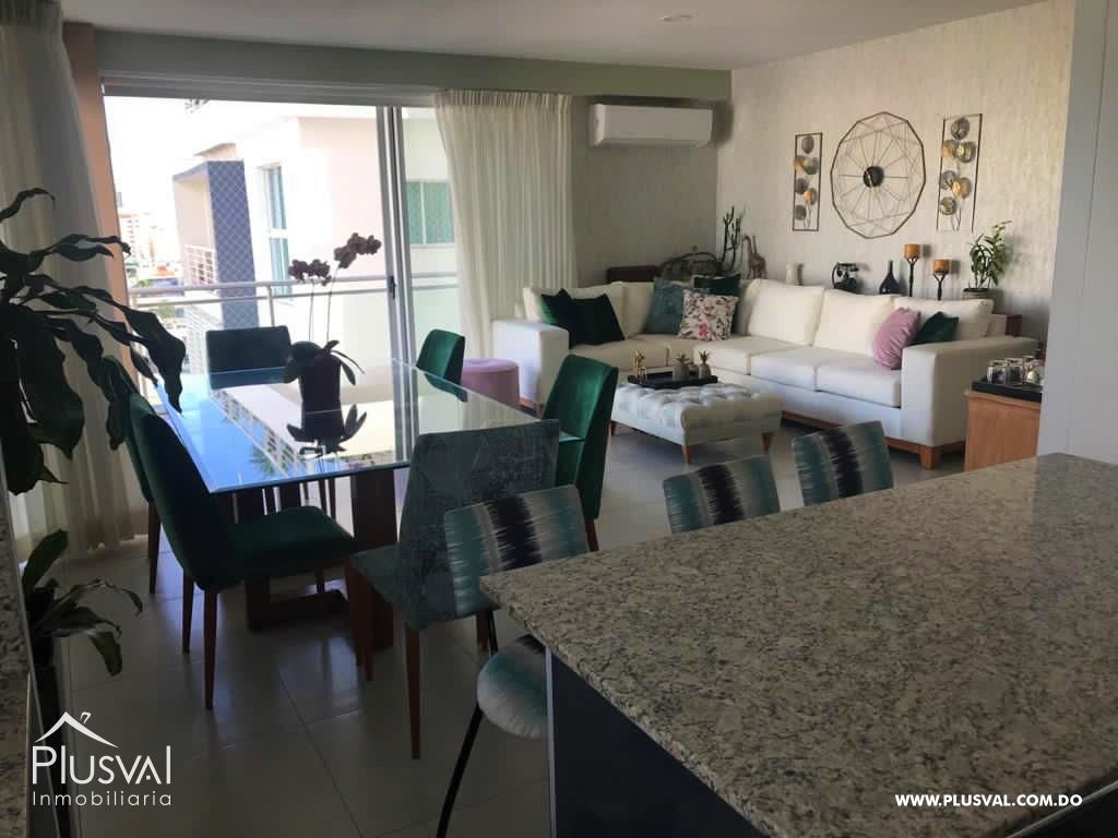 Apartamento en alquiler con LINEA BLANCA en Evaristo Morales 178000