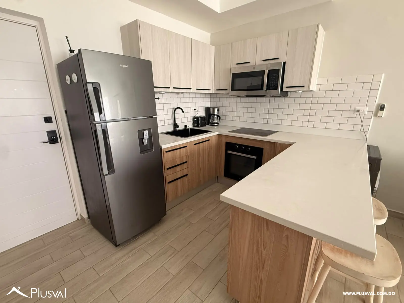 Apartamento con vista a la piscina residencial cerrado a mints de la playa. ONA Residences Whitesands 523438