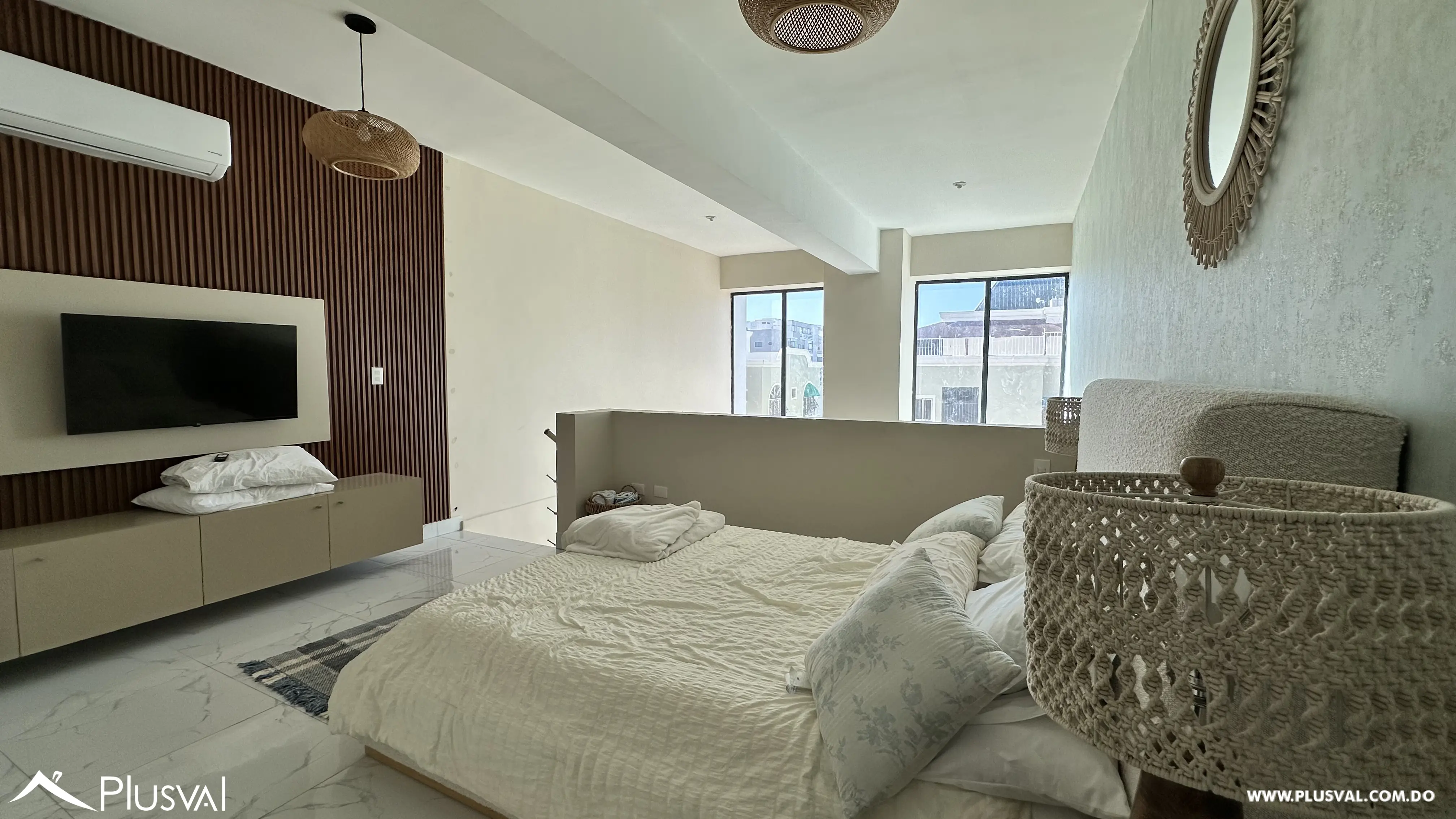 Apartamento de 1 habitación en venta en Evaristo Morales, loft amueblado 499747