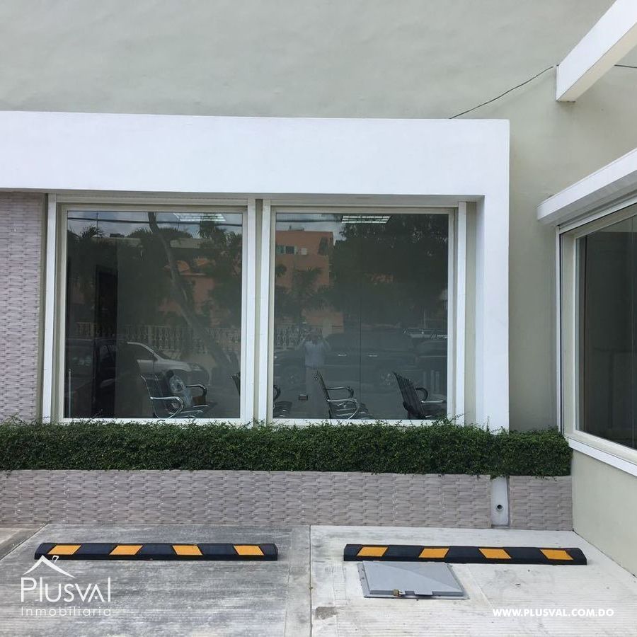 Edificio de 2 niveles en Gazcue 269885