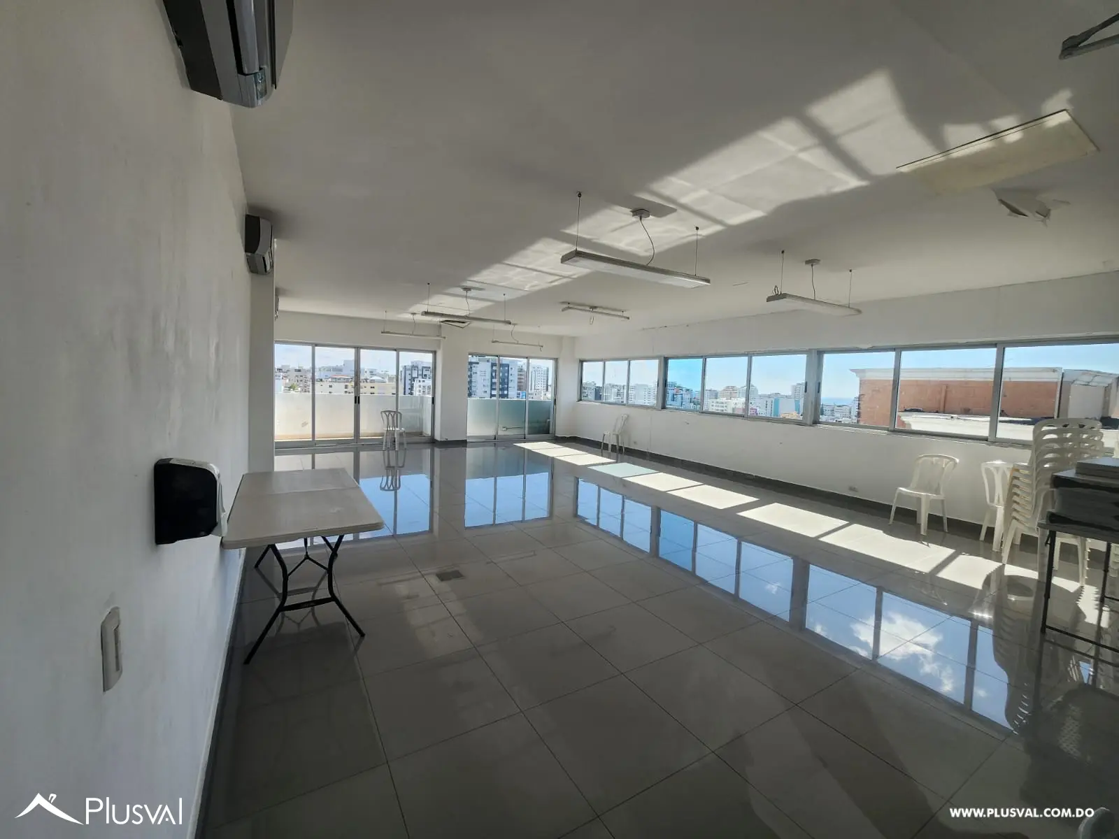 Apartamento de 3 habitaciones en  Evaristo Morales 480495