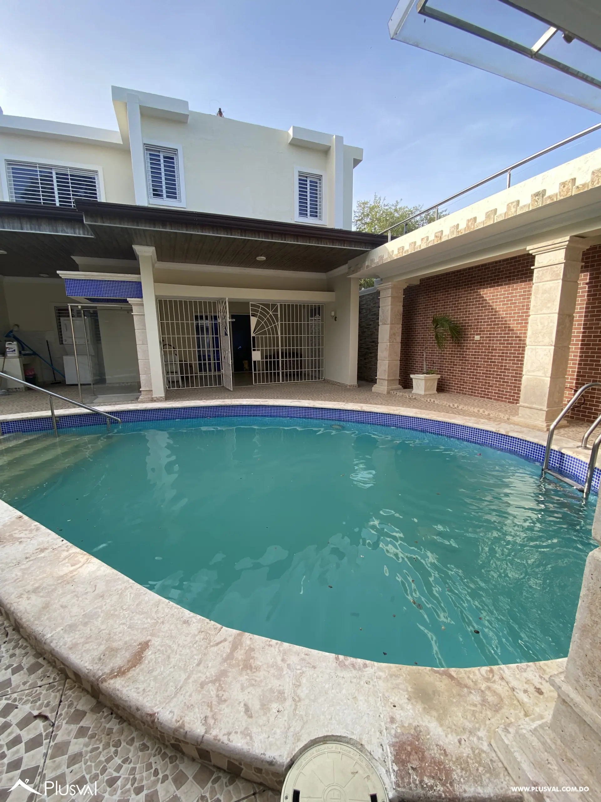 Amplia Casa Familiar en La Vega con 4 Habitaciones y Piscina 517637