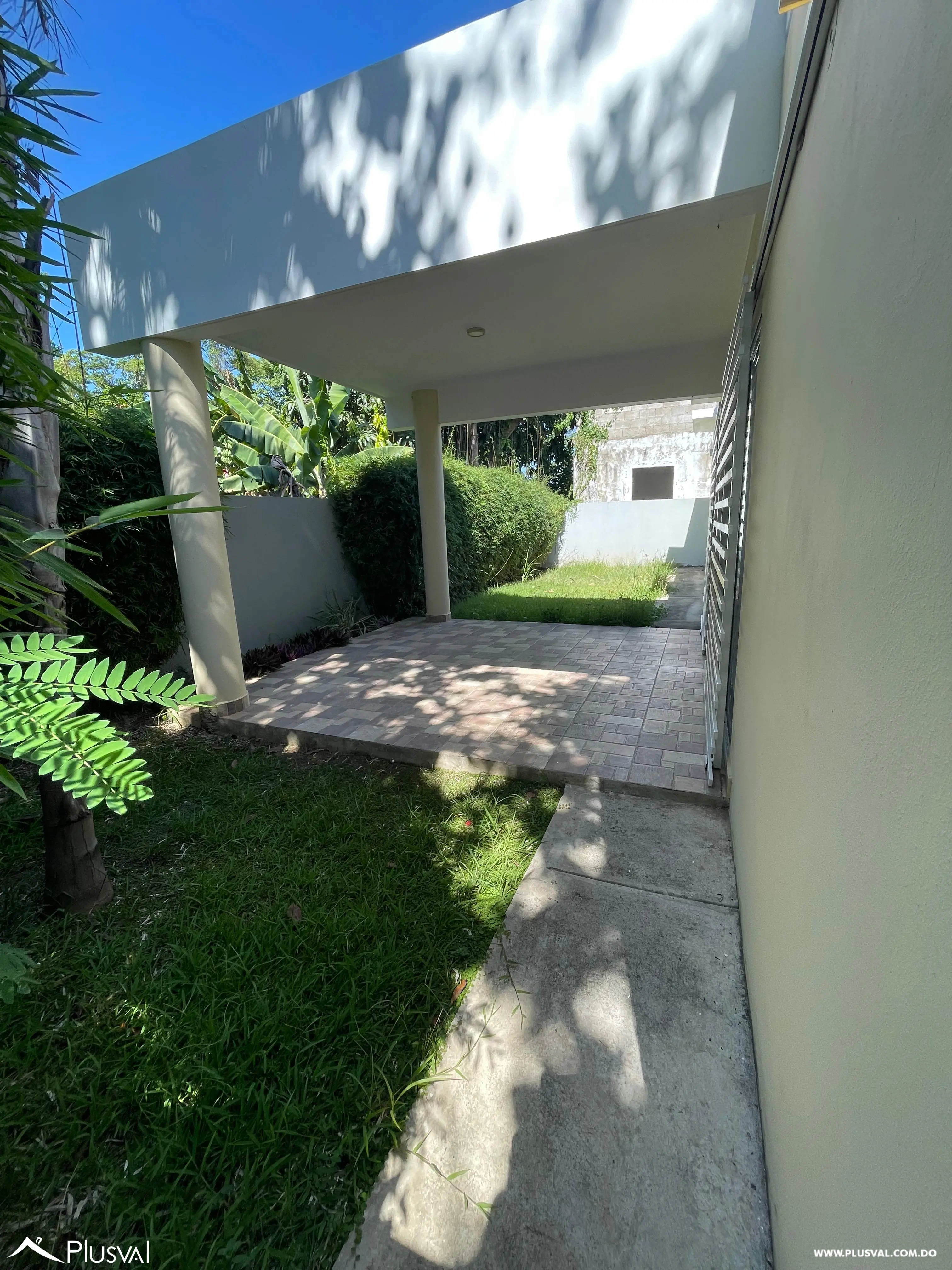 Casa en La Vega con 3 habitaciones más cuarto de servicio 454808