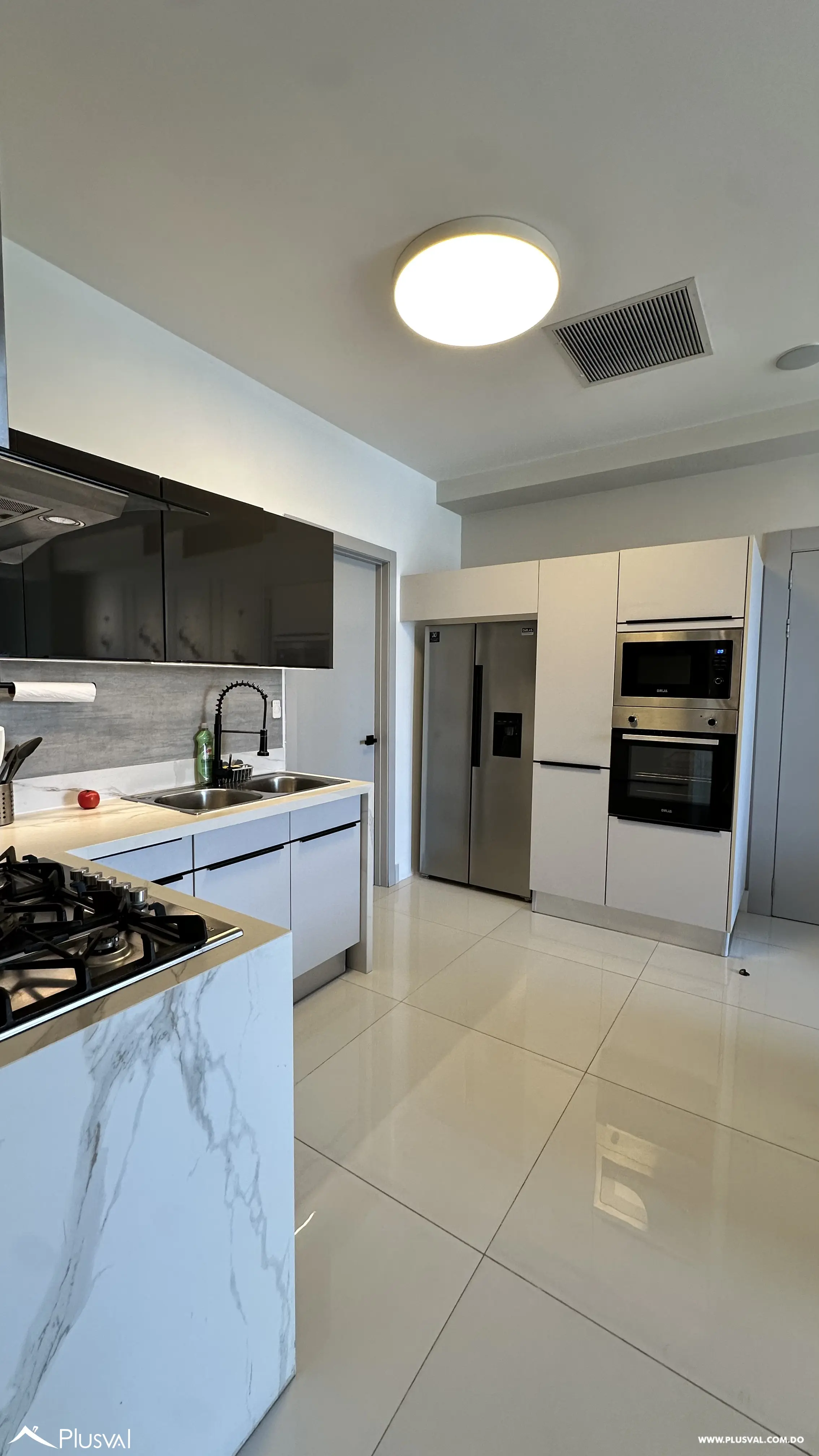 Apartamento en Renta Amueblado de 2 Habitaciones en Paraíso, Santo Domingo | Torre con Piscina, Gym y 2 Parqueos 513972