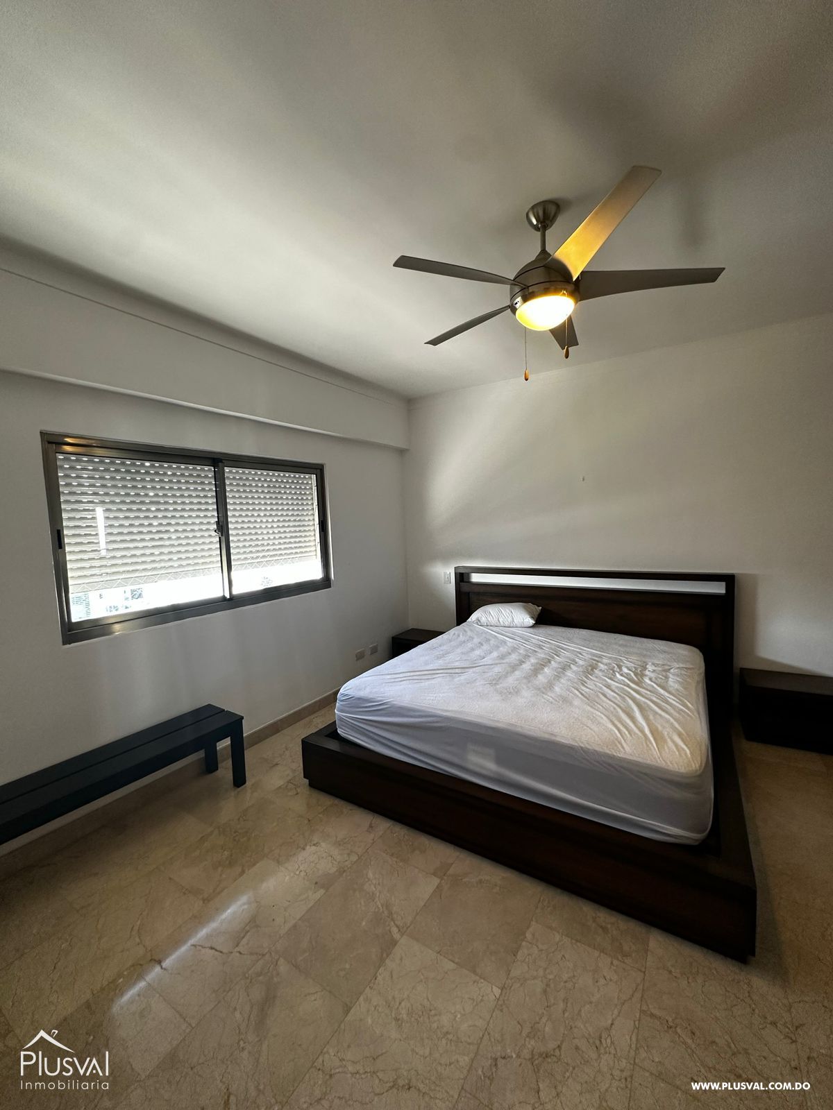 Residencia de lujo en Evaristo Morales. Amplio, privado y estratégicamente ubicado. 319272