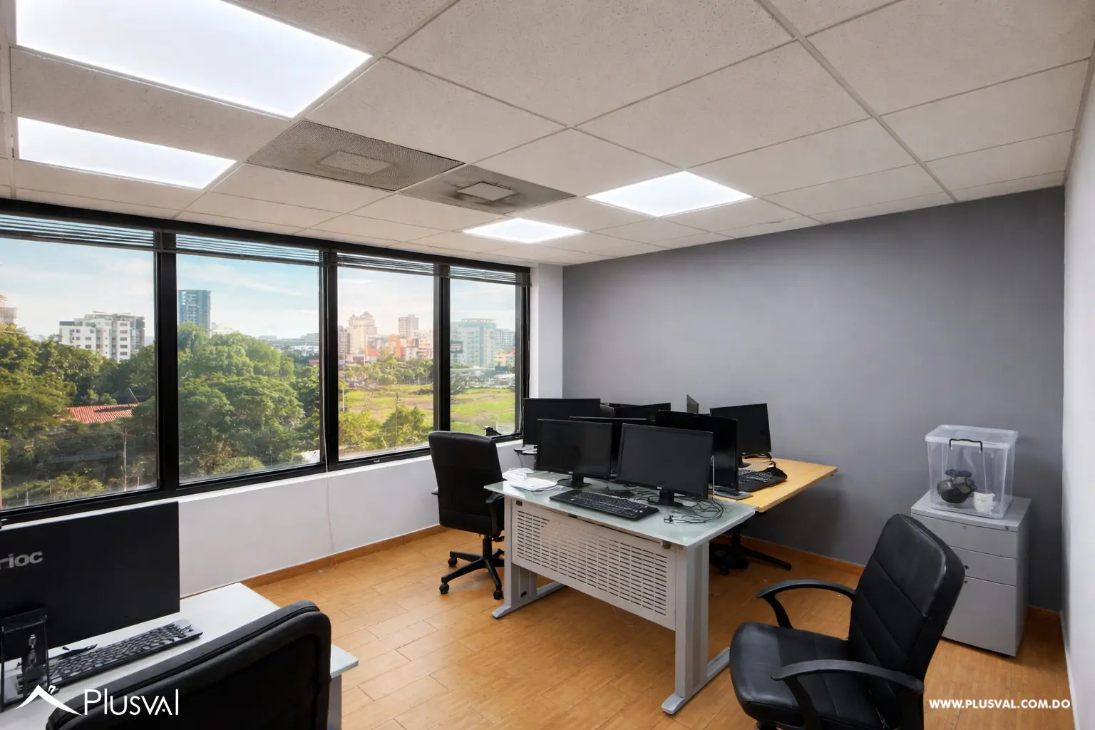 Alquiler de oficinas en Piantini con Vista al Mar y Abundantes Parqueos 482235
