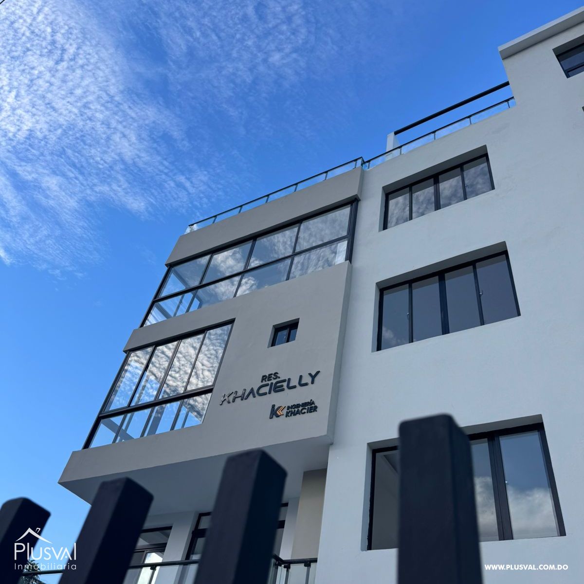 Penthouse Moderno con Terraza y Espacios Únicos en Los Álamos 405126