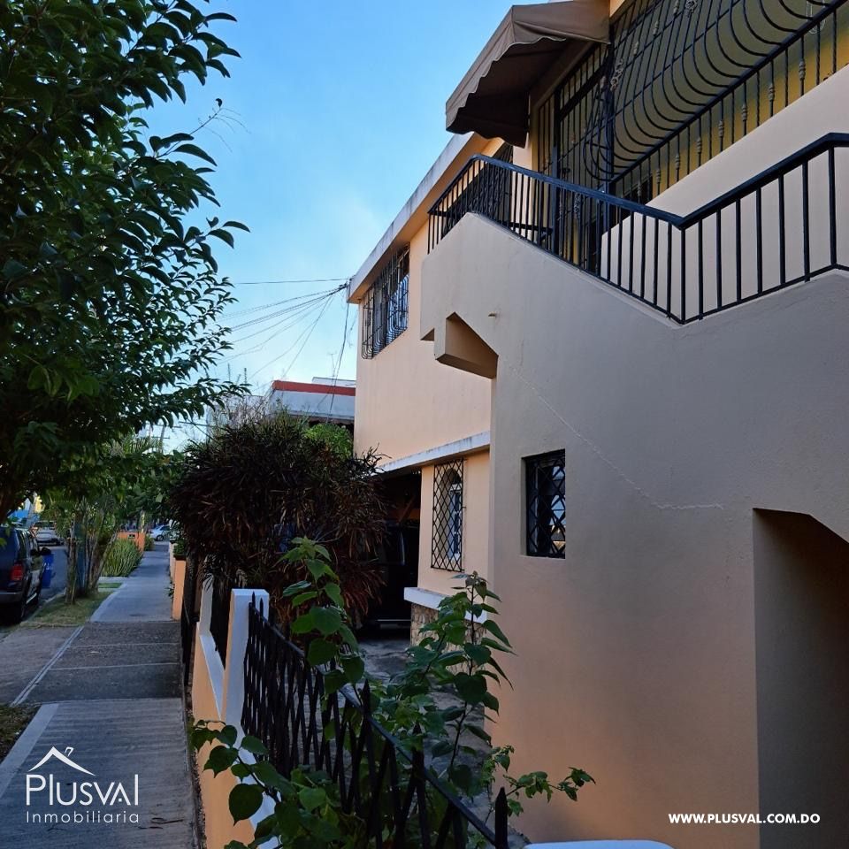 Casa en Venta en Gazcue – Ubicación Privilegiada y Gran Potencial 433140