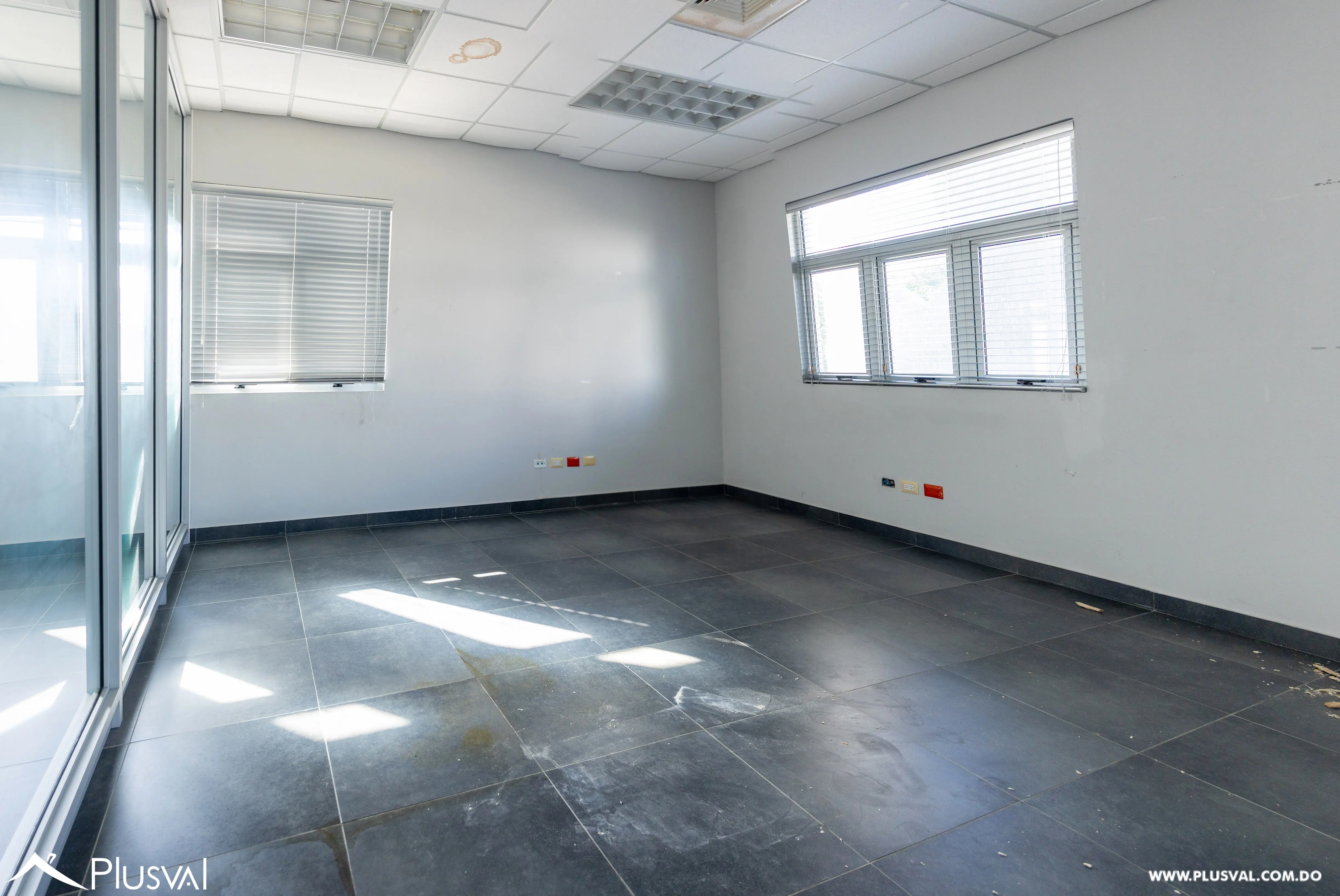 Edificio Comercial En Alquiler 491399