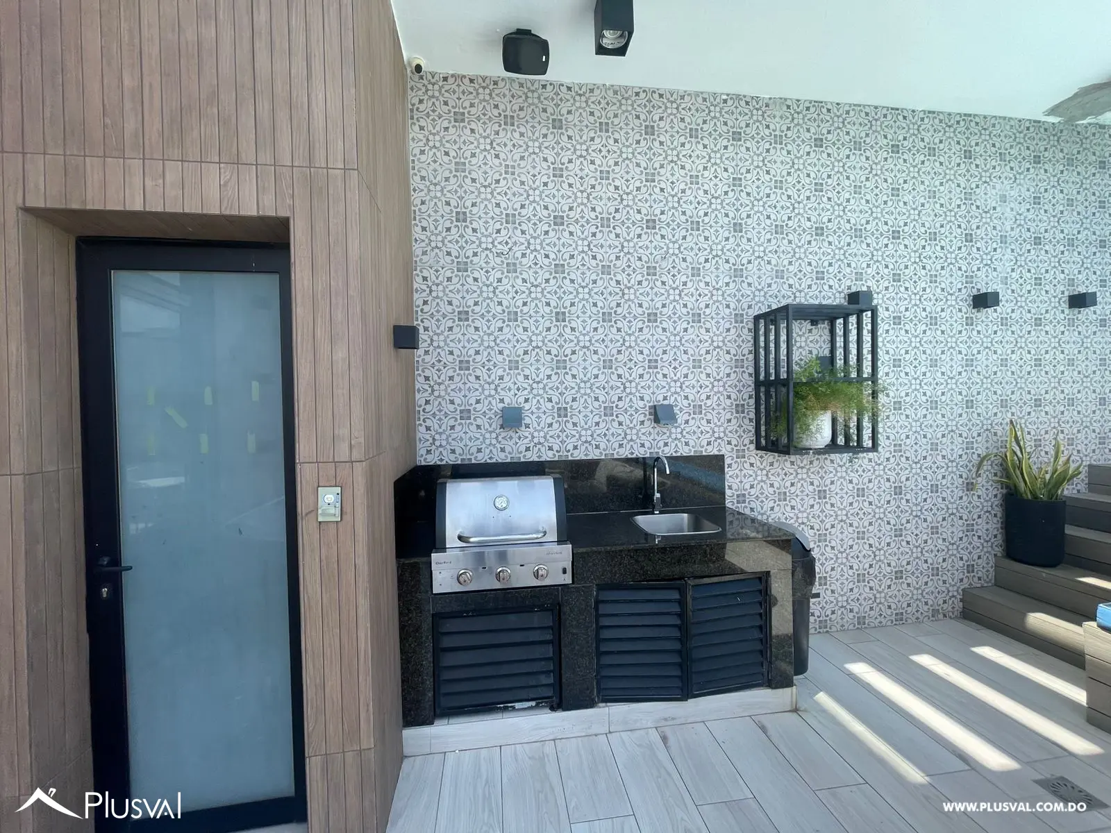 Amplio Penthouse en venta en Evaristo Morales 464435