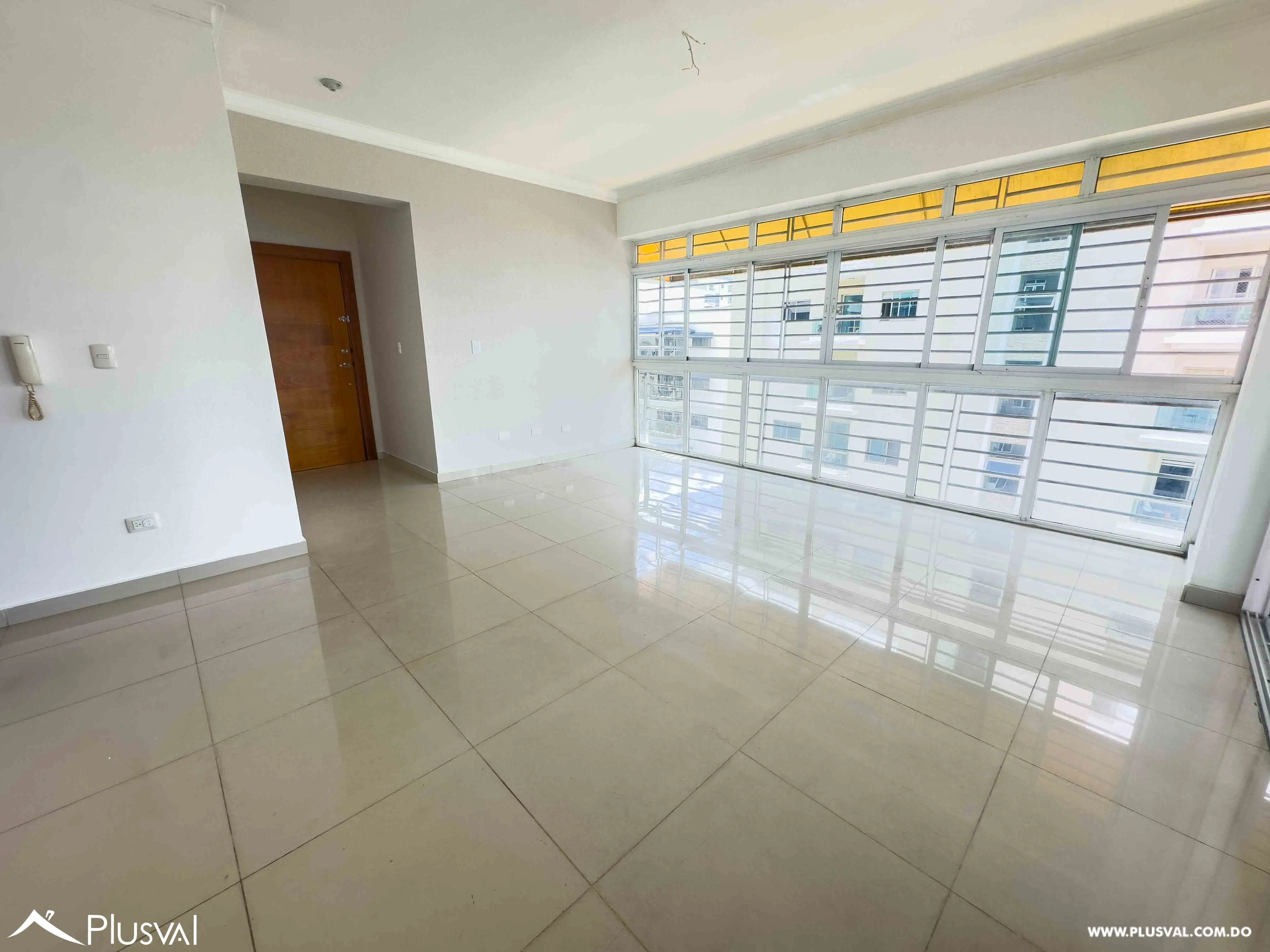 Comodo Apartamento en venta en Renacimiento 518753