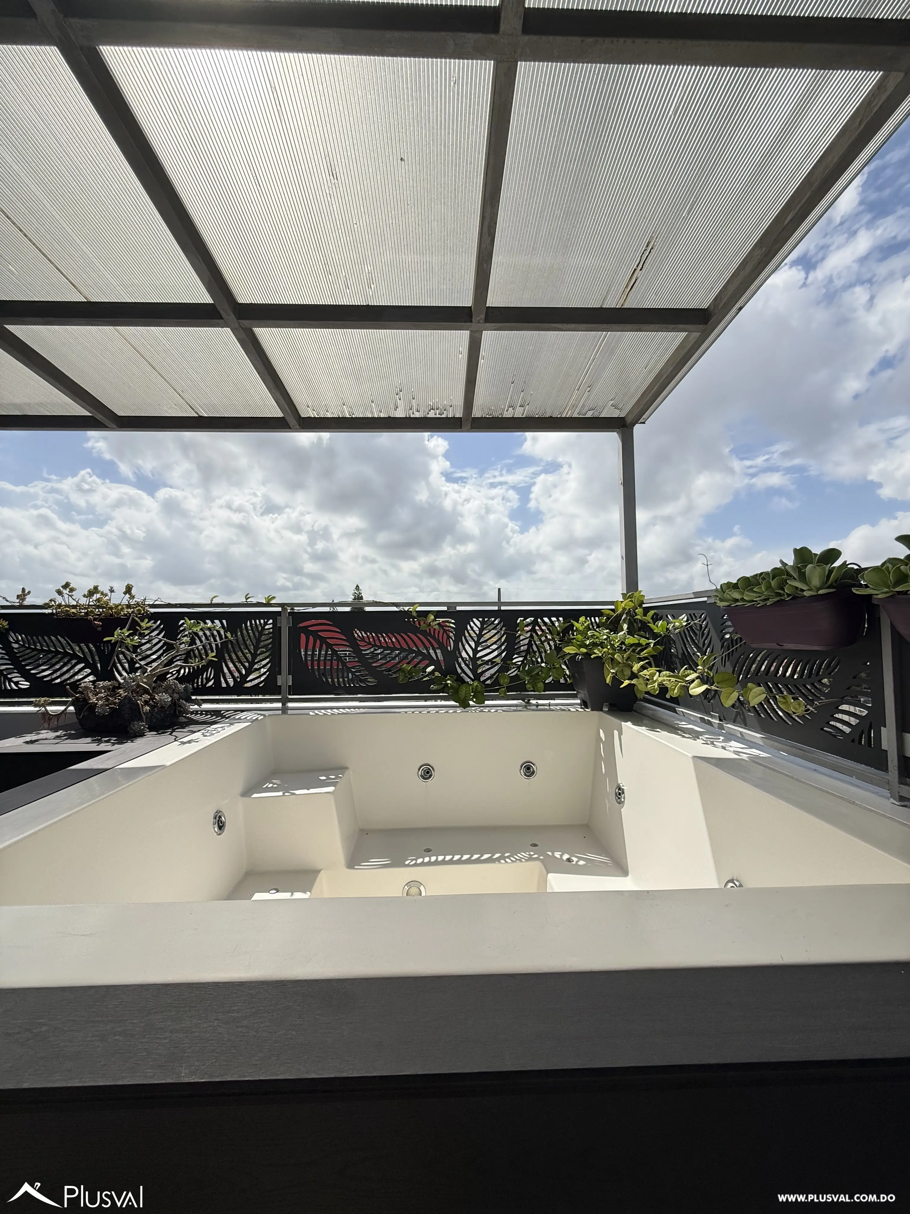 Penthouse de Lujo con Terraza y Jacuzzi Privado 513824
