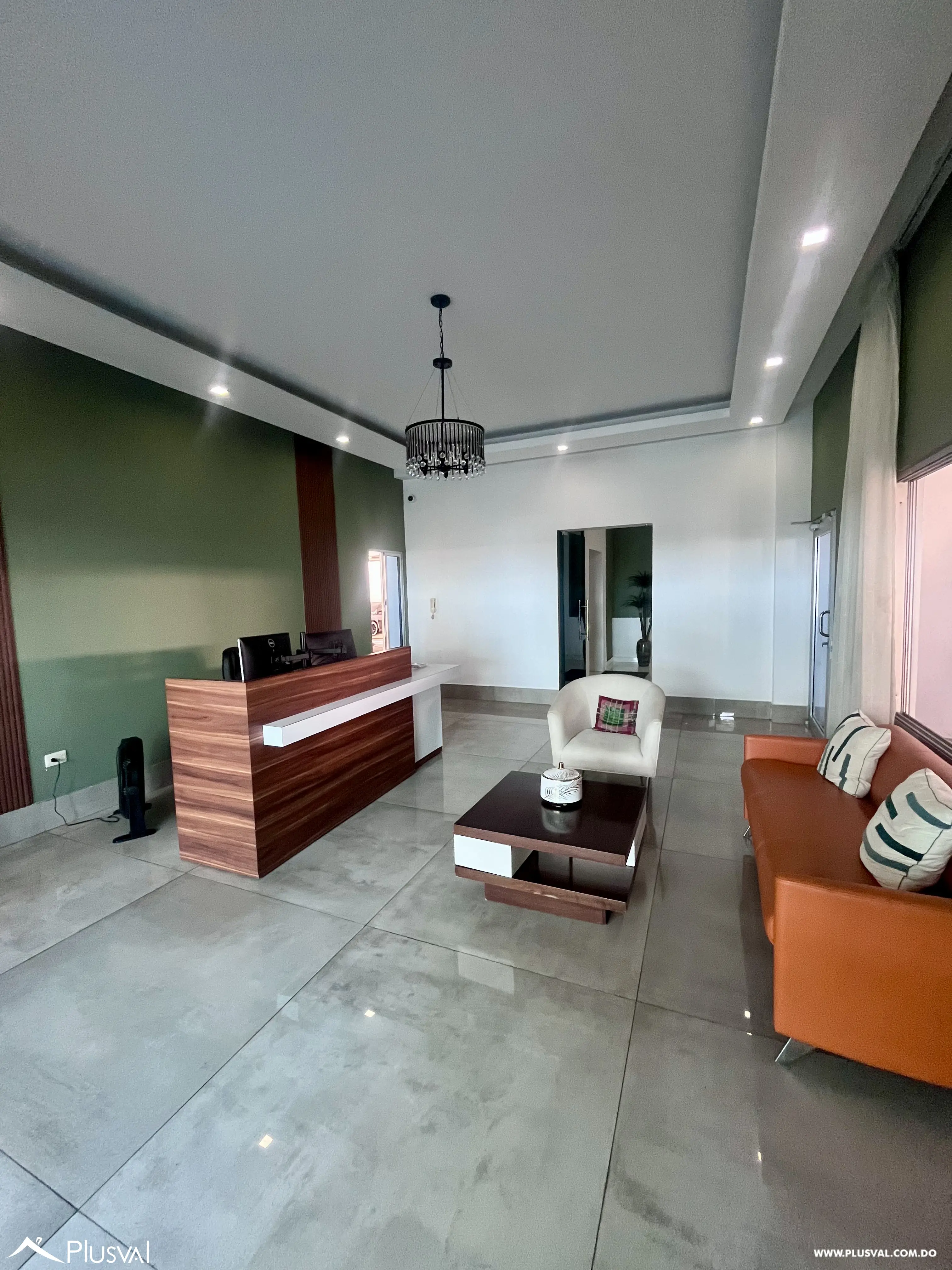 Amplio y moderno  apartamento en venta de  3 habitaciones en el millón 493694