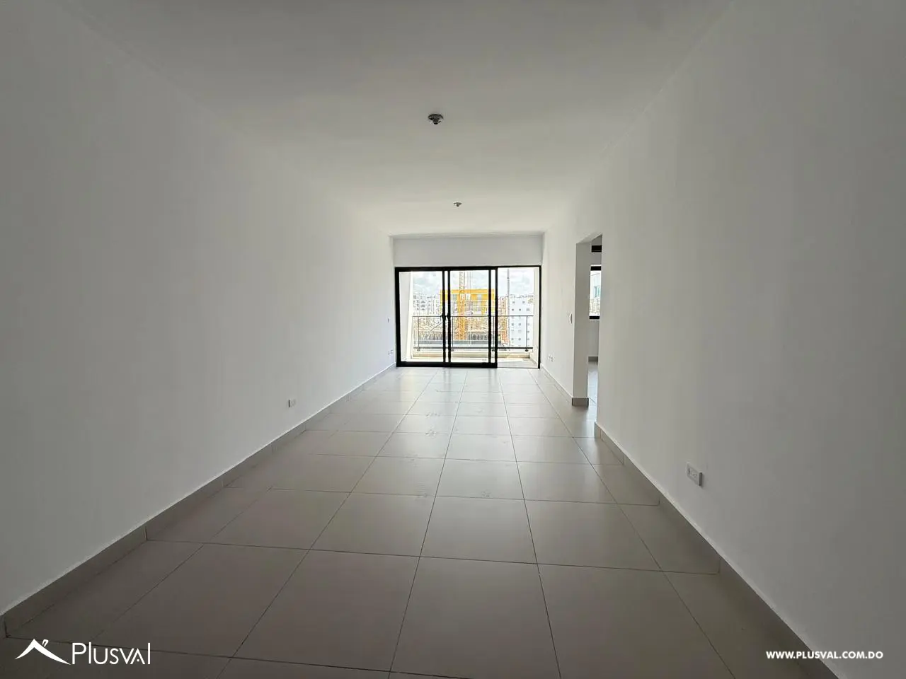 Apartamento de 2 Habitaciones en Evaristo Morales, Santo Domingo 534111