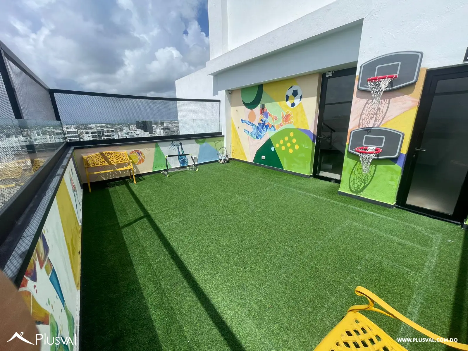 Amplio Penthouse en venta en Evaristo Morales 464440
