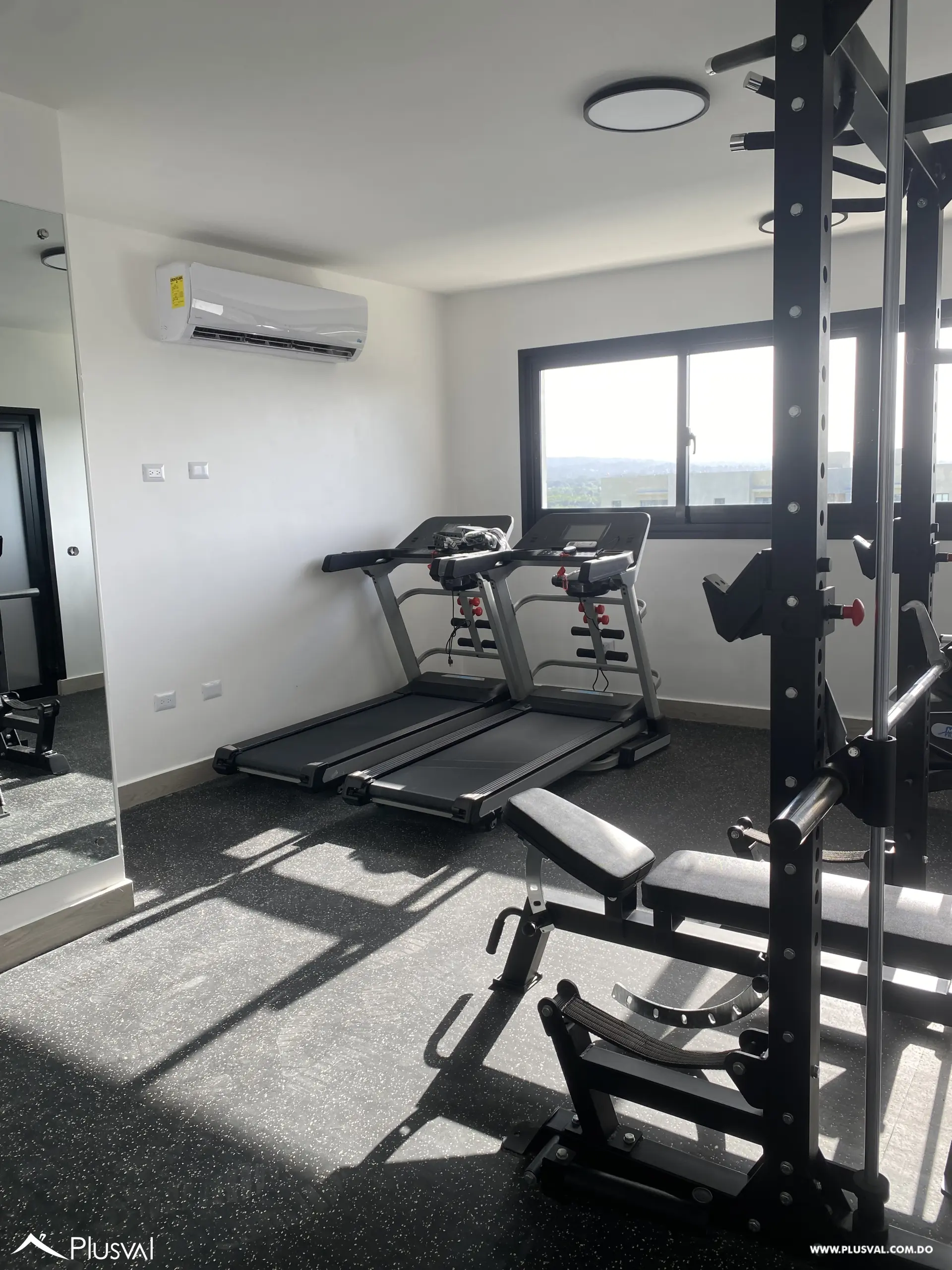 Apartamento en Quinto Nivel con Excelentes Amenidades y a Minutos del Aeropuerto del Cibao 518674