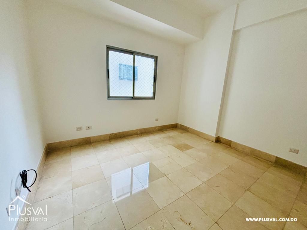 Alquiler de apartamento con amplio balcón en Piantini 344445