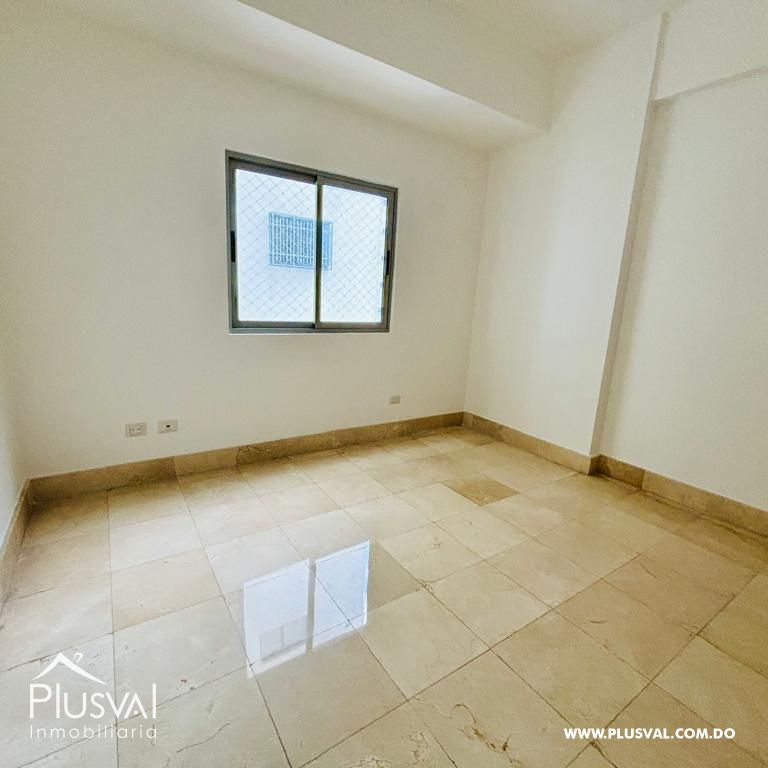 Alquiler de apartamento con amplio balcón en Piantini 344445