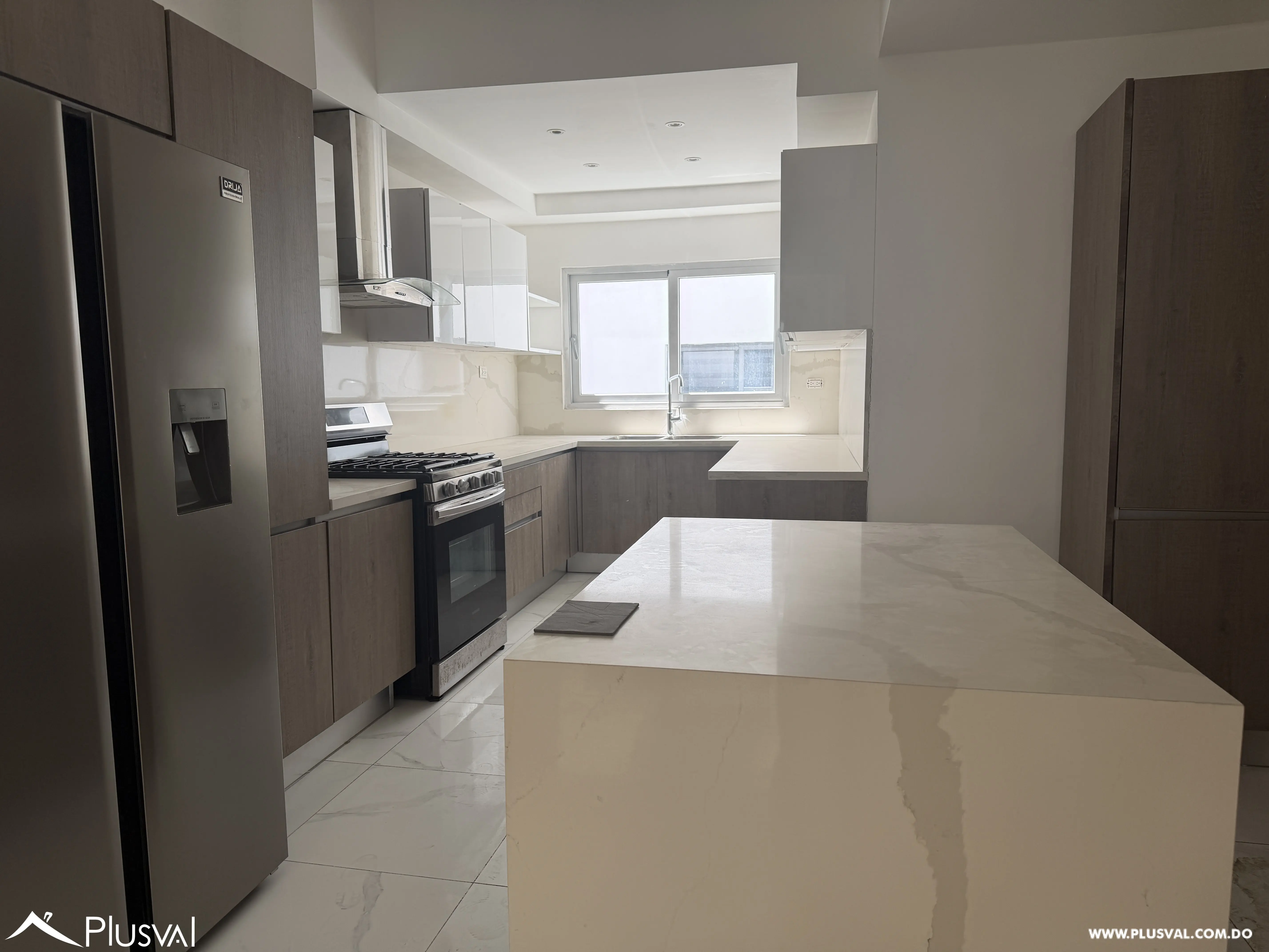 Amplio apartamento en venta de 3 habitaciones. 533470