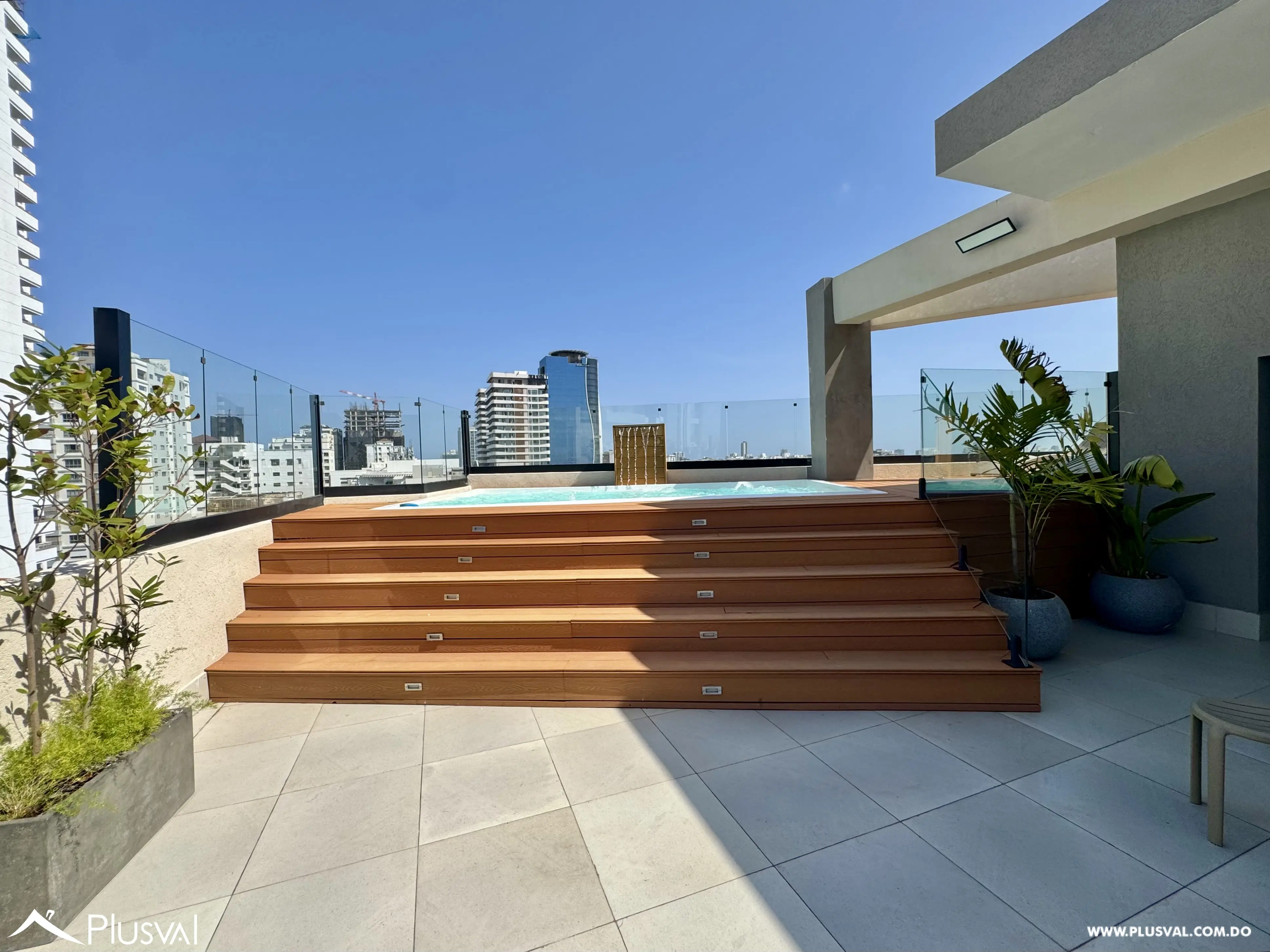 Alquilo Maravilloso Apto de 1h. en Piso Alto en Piantini 519105