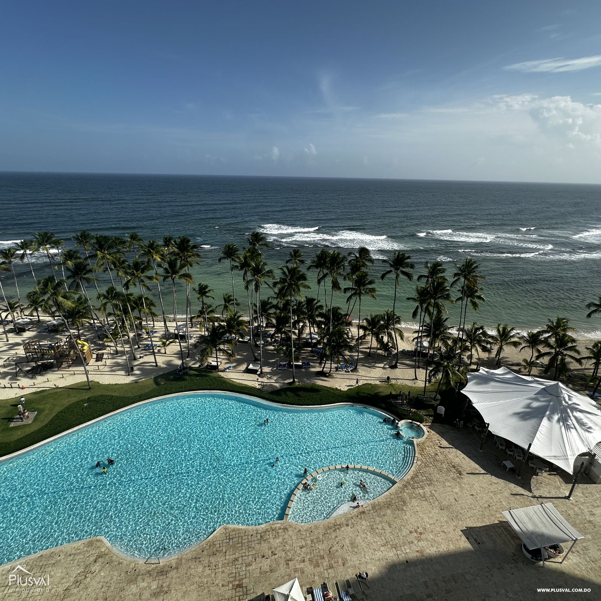 Venta de apartamento en primera línea de playa en Juan Dolio 362242