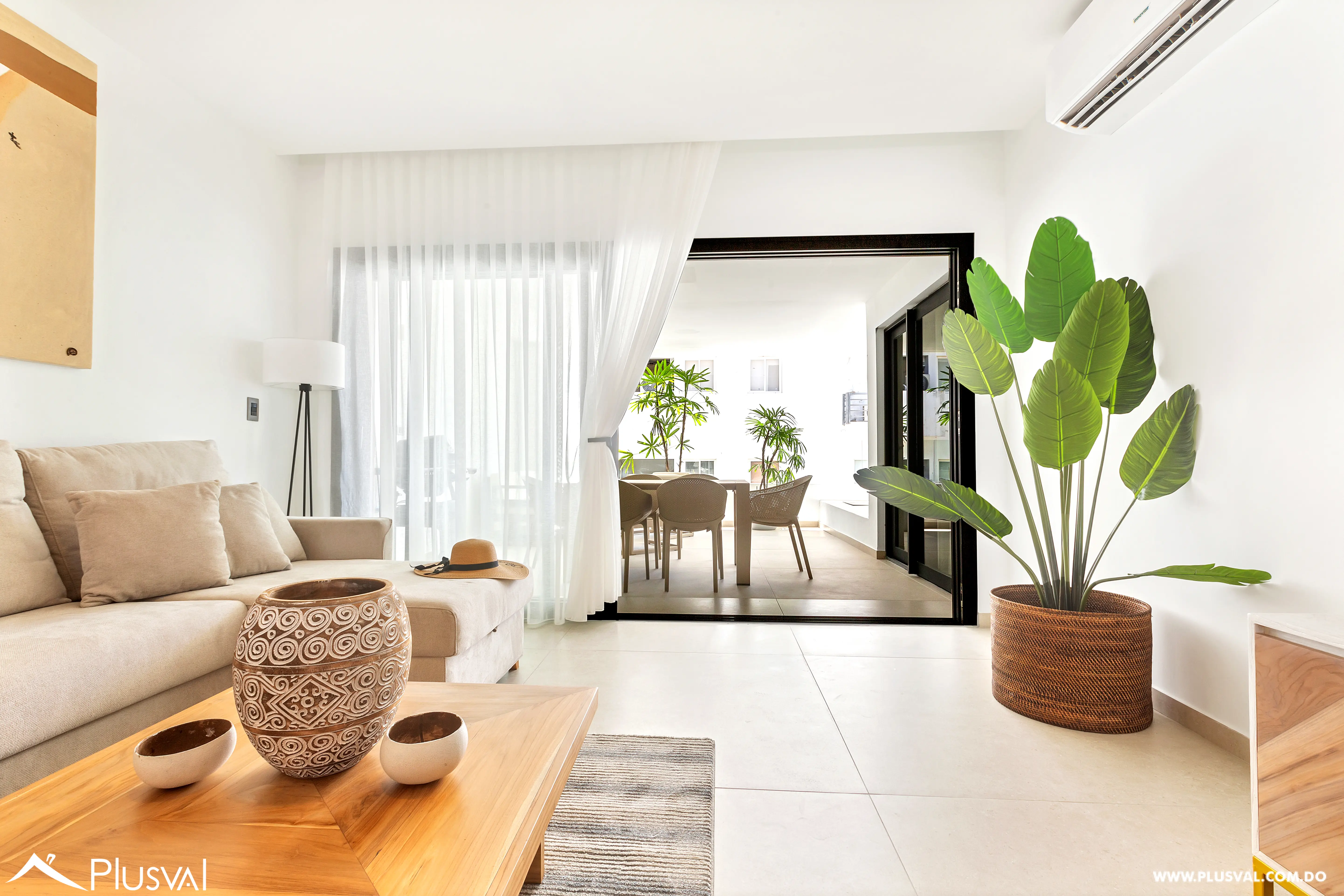 Apartamento frente al mar con terraza y jacuzzi privado en Los Corales, Bávaro 487749