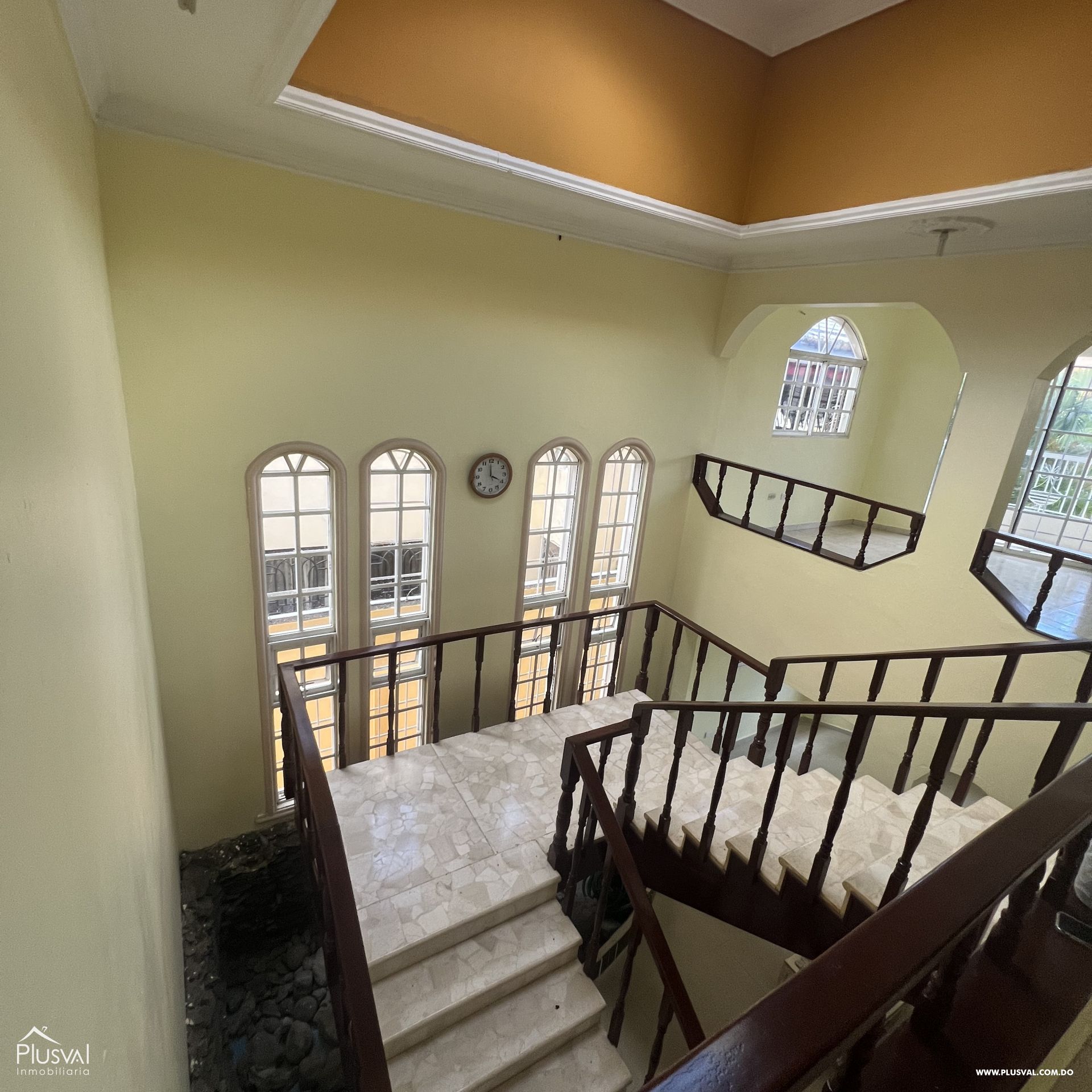 Descubre el Hogar de tus Sueños: Amplia Casa de 4 Habitaciones con Baño Privado, Piscina y Espacios de Lujo para Vivir al Máximo 381254