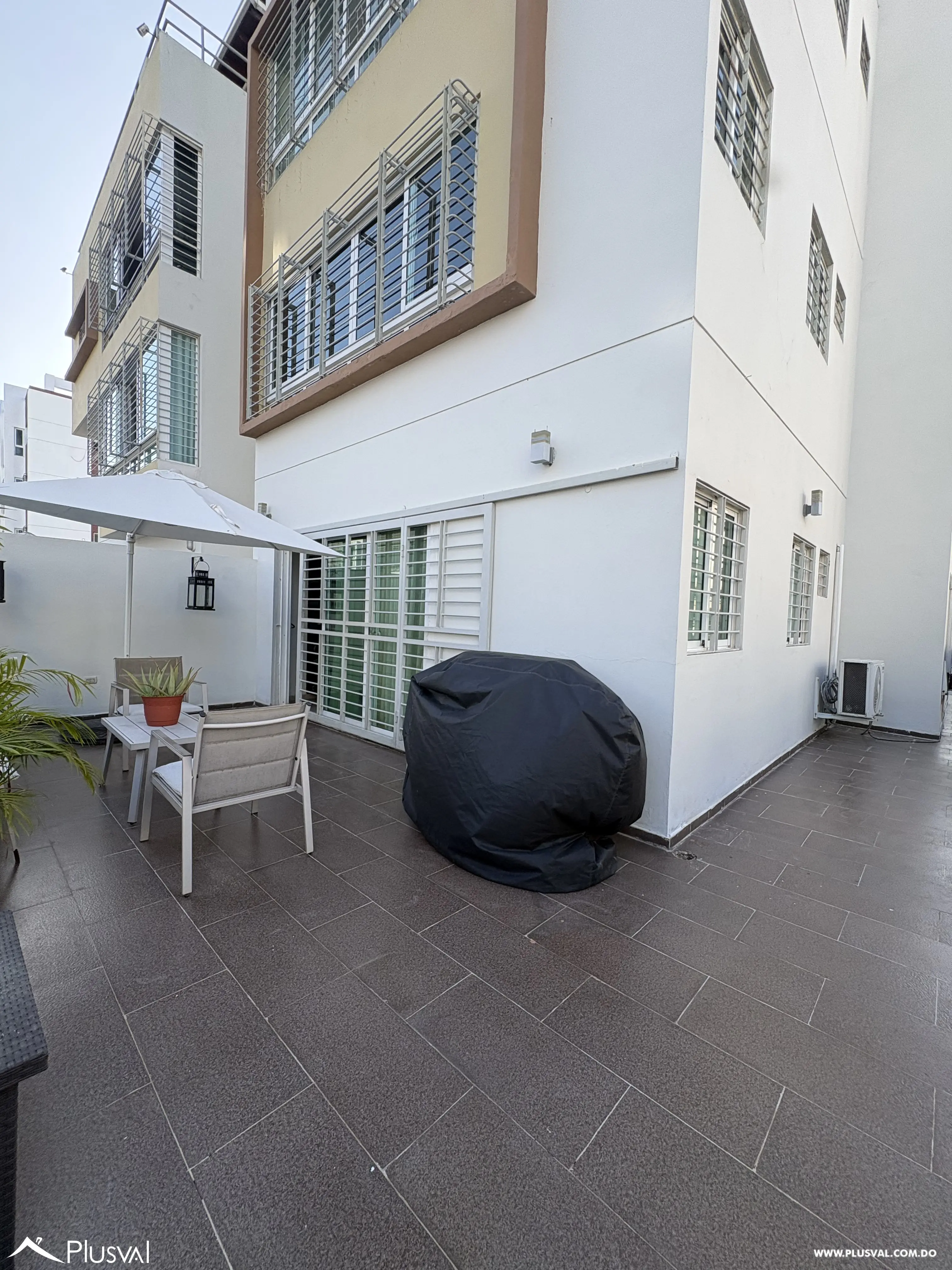 Apartamento clásico en alquiler amueblado en 2da con amplia terraza 517385