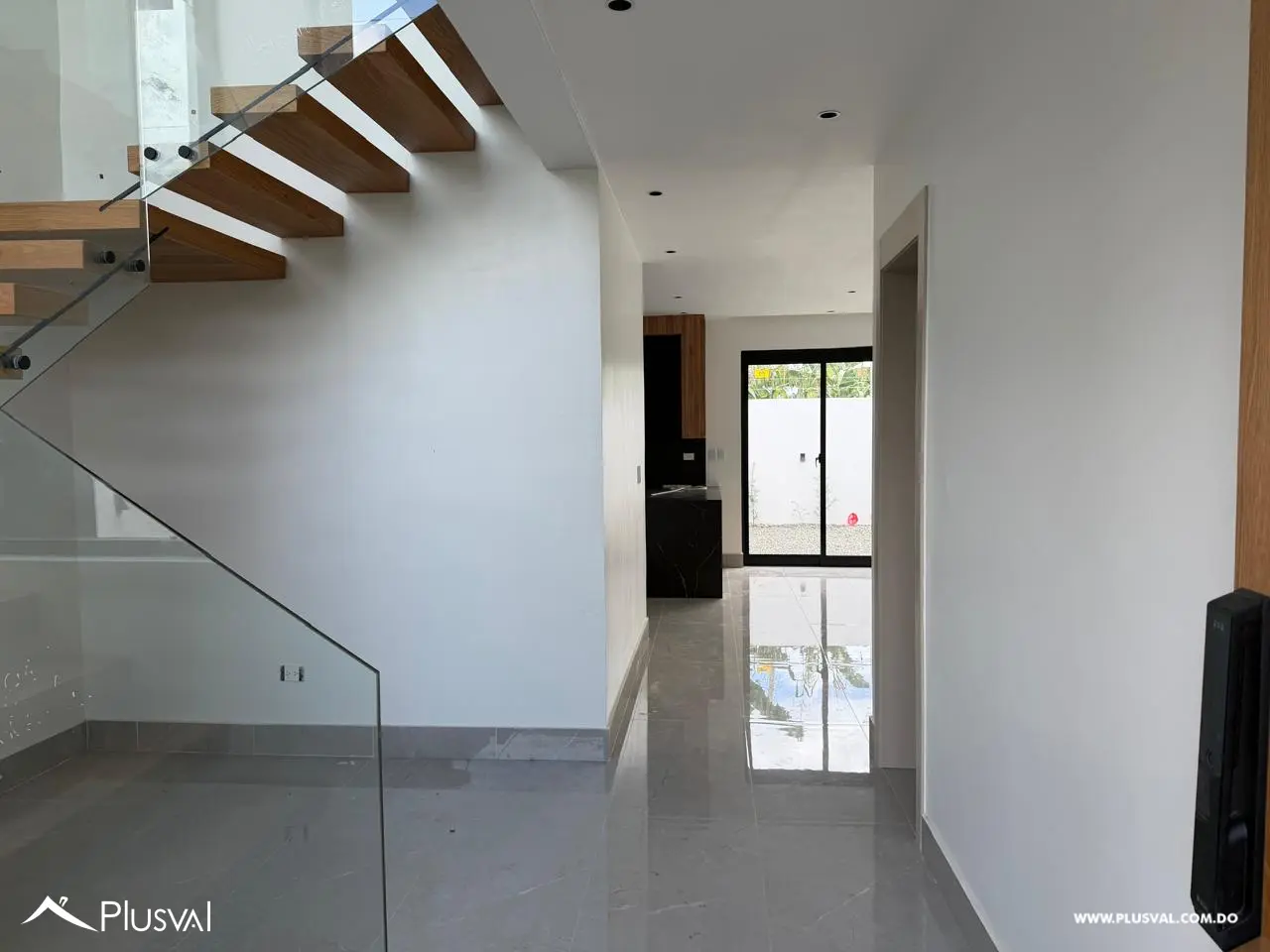 Moderna Residencia a Minutos del Aeropuerto de Santiago 512719