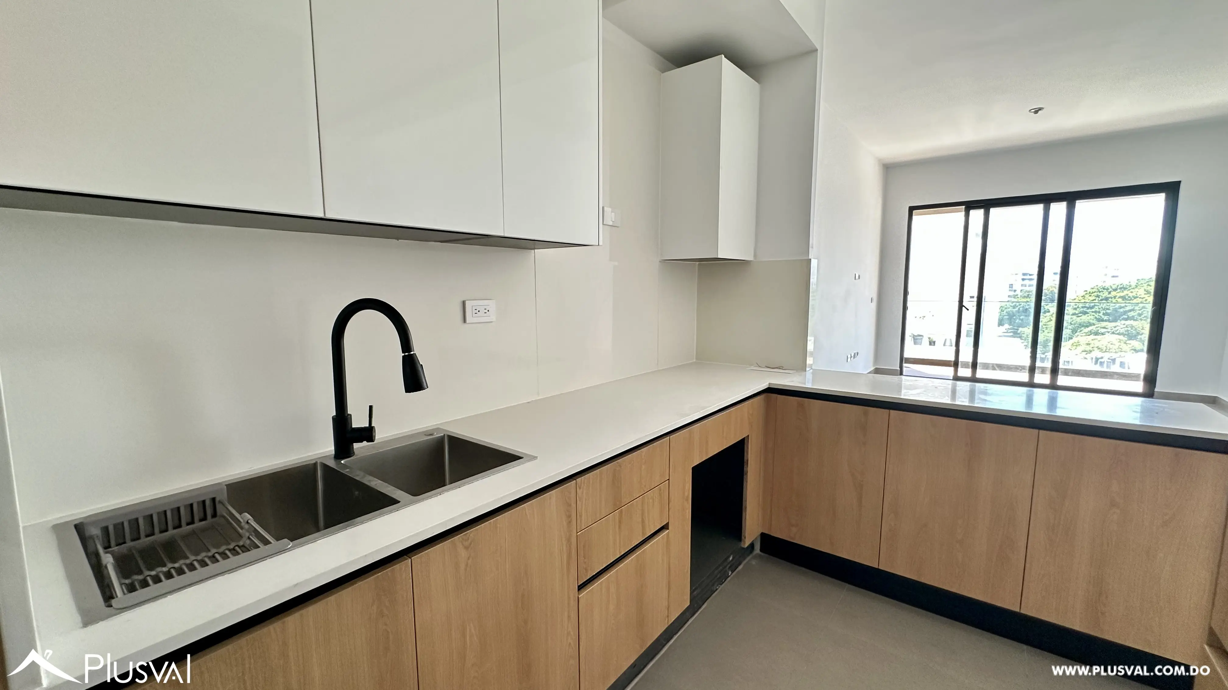 Apartamento de 2 habitaciones en alquiler frente al Mirador Sur, Bella Vista 530596