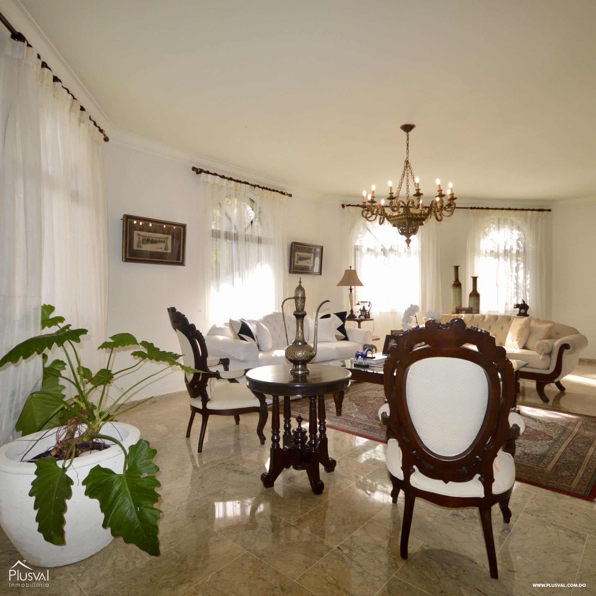 Imponente casa en venta 257835