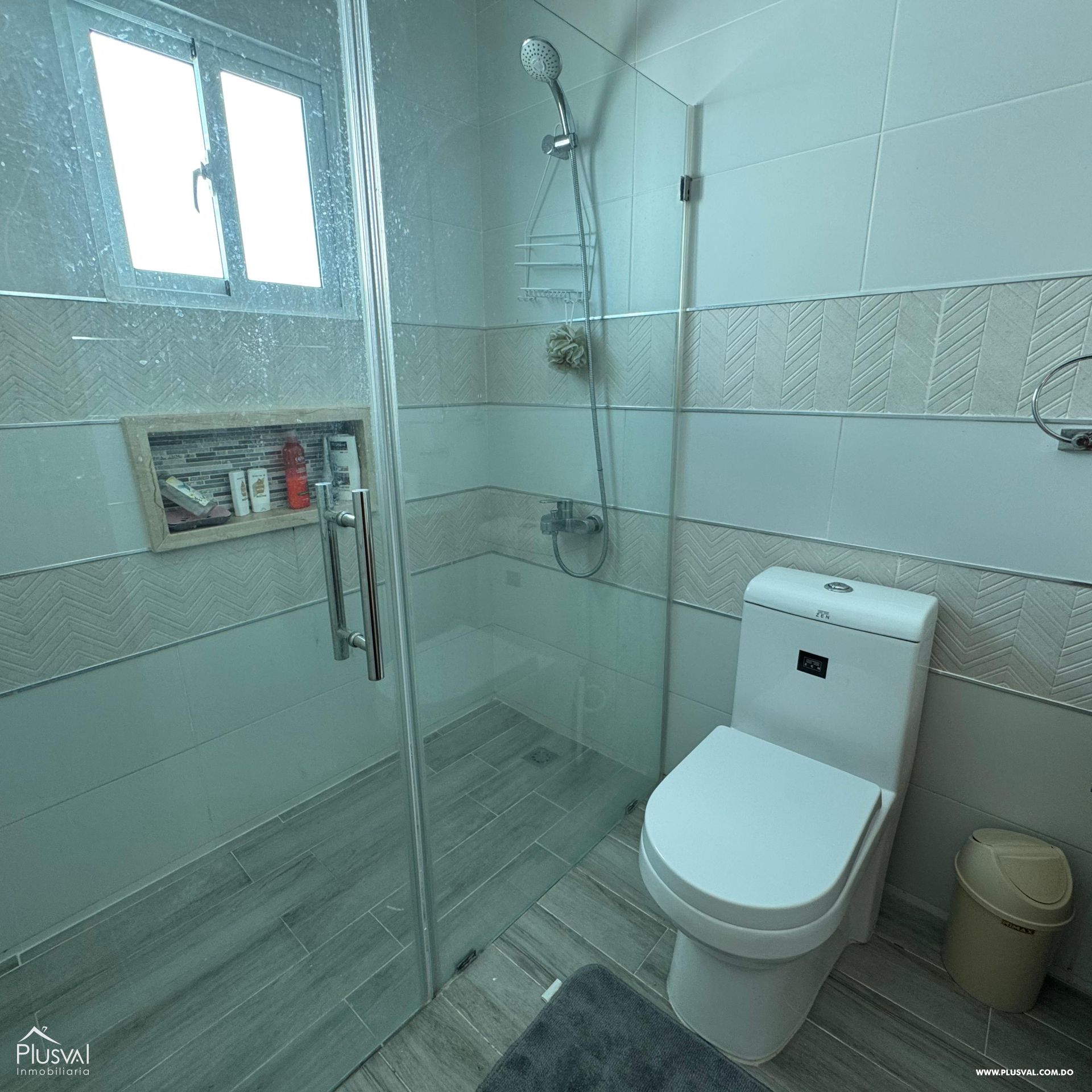 Apartamento en venta ubicado frente al colegio Iberia en Los Llanos de Gurabo 438071