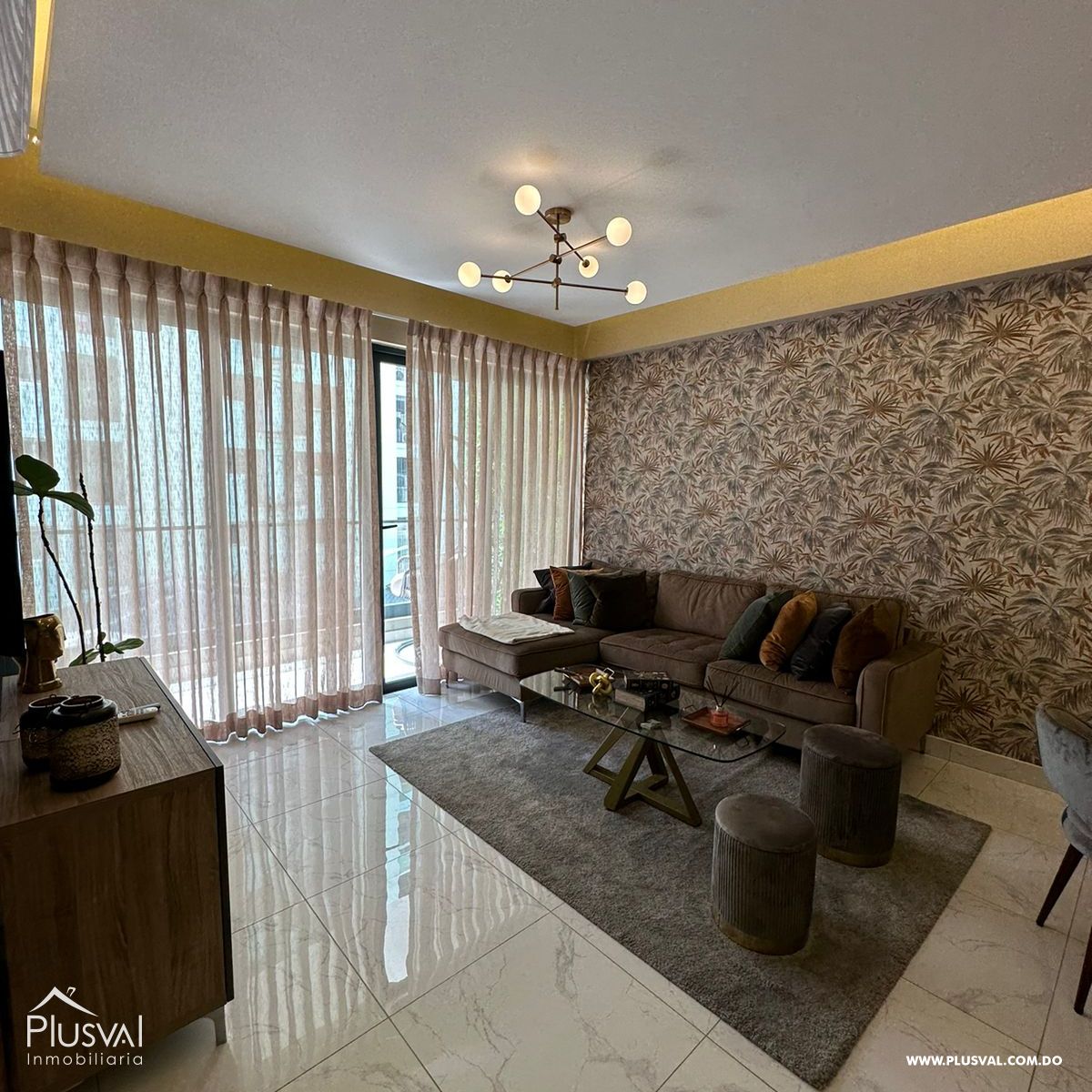 Apartamento de 2 habitaciones AMUEBLADO en alquiler en Evaristo Morales 272037